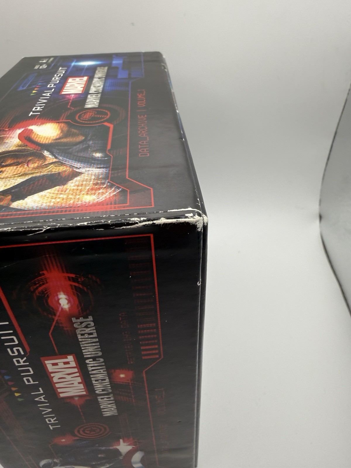 Trivial Pursuit Marvel Cinematic Universe COMPLETE USAopoly 2015 MCU Avengers