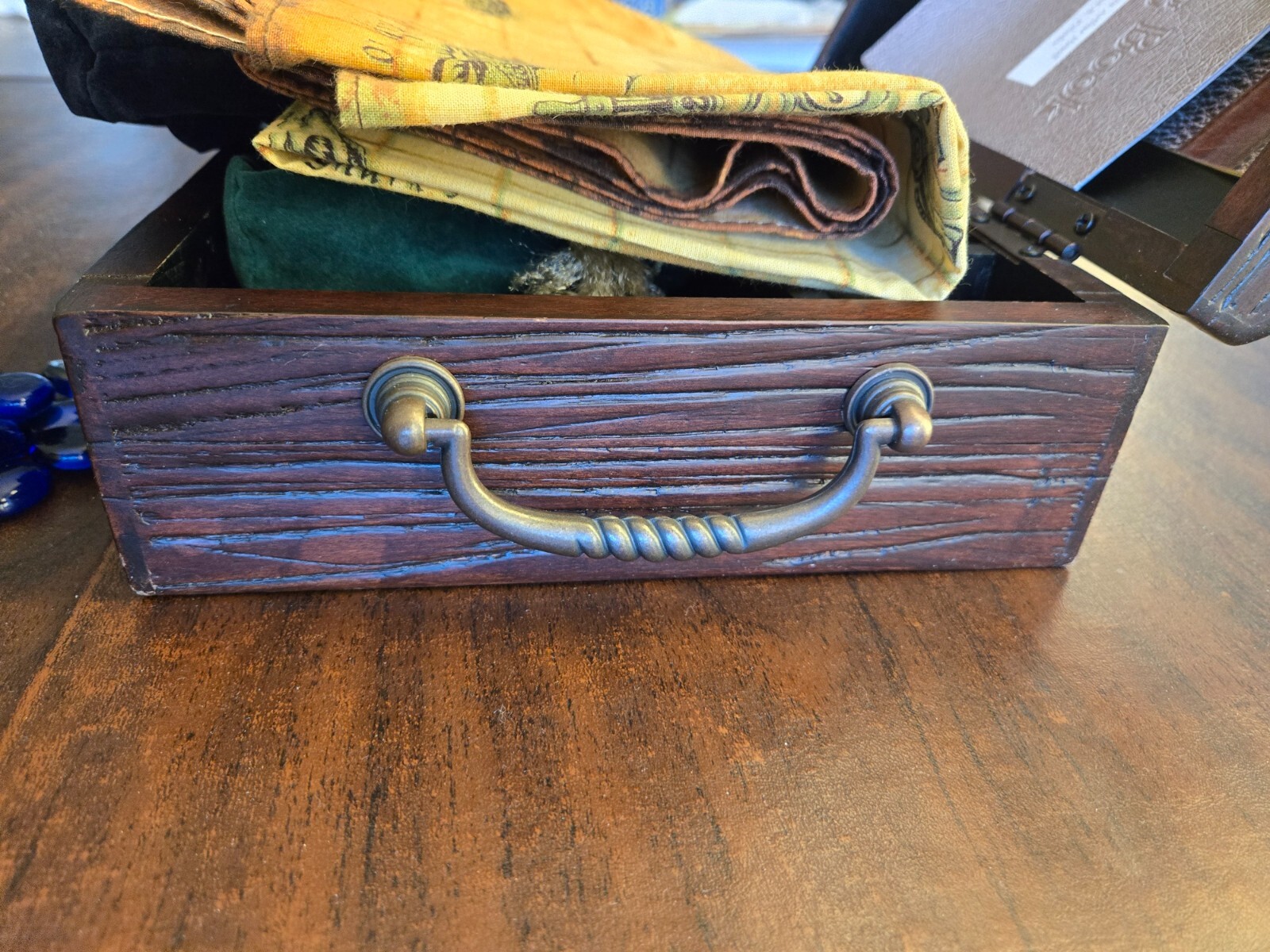 Front Porch Classics Dread Pirate Treasure Chest Family Game First Edition MINT