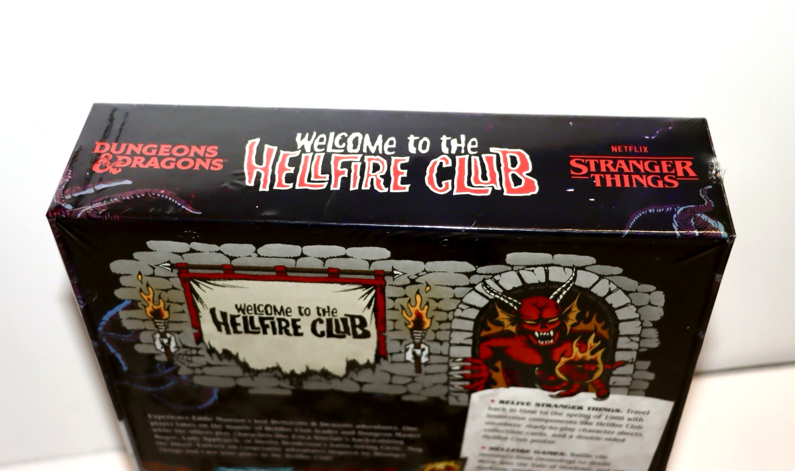 Welcome to the Hellfire Club Game Stranger Things D&D Dungeons & Dragons Sealed