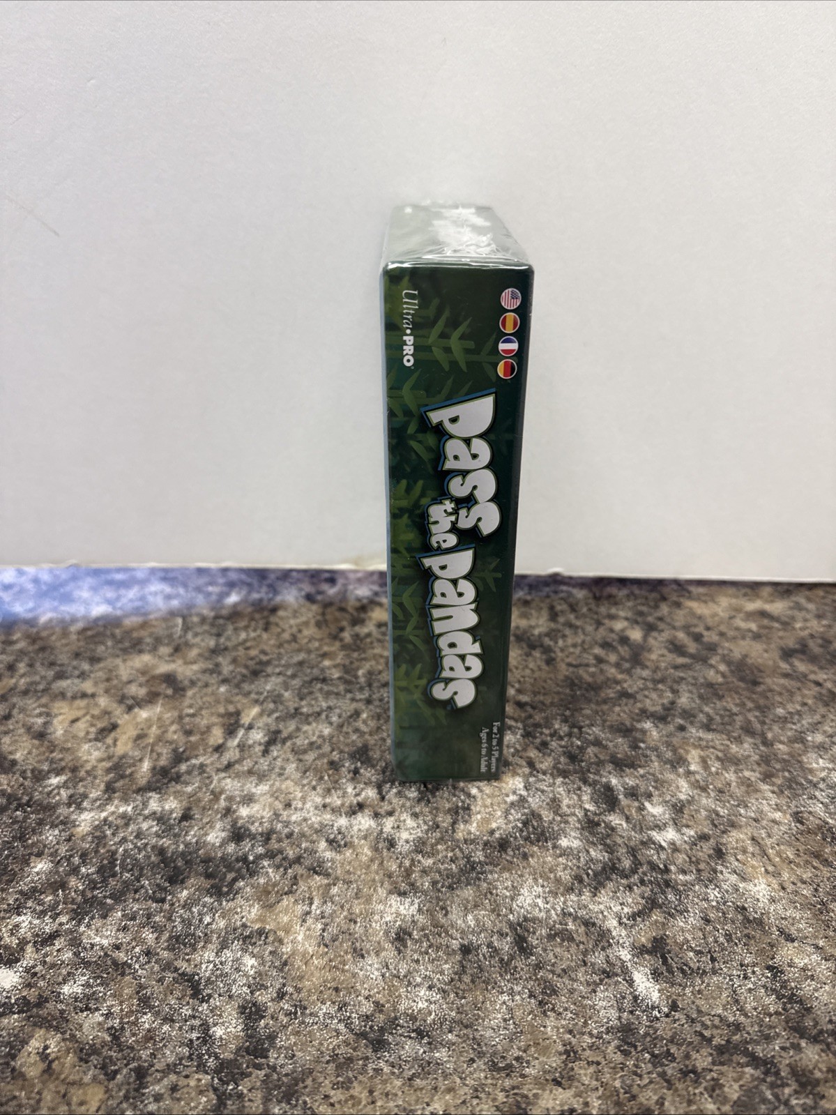 Pass the Pandas Dice Game Playroom Entertainment NEW Multiplayer Age 6 to Adult