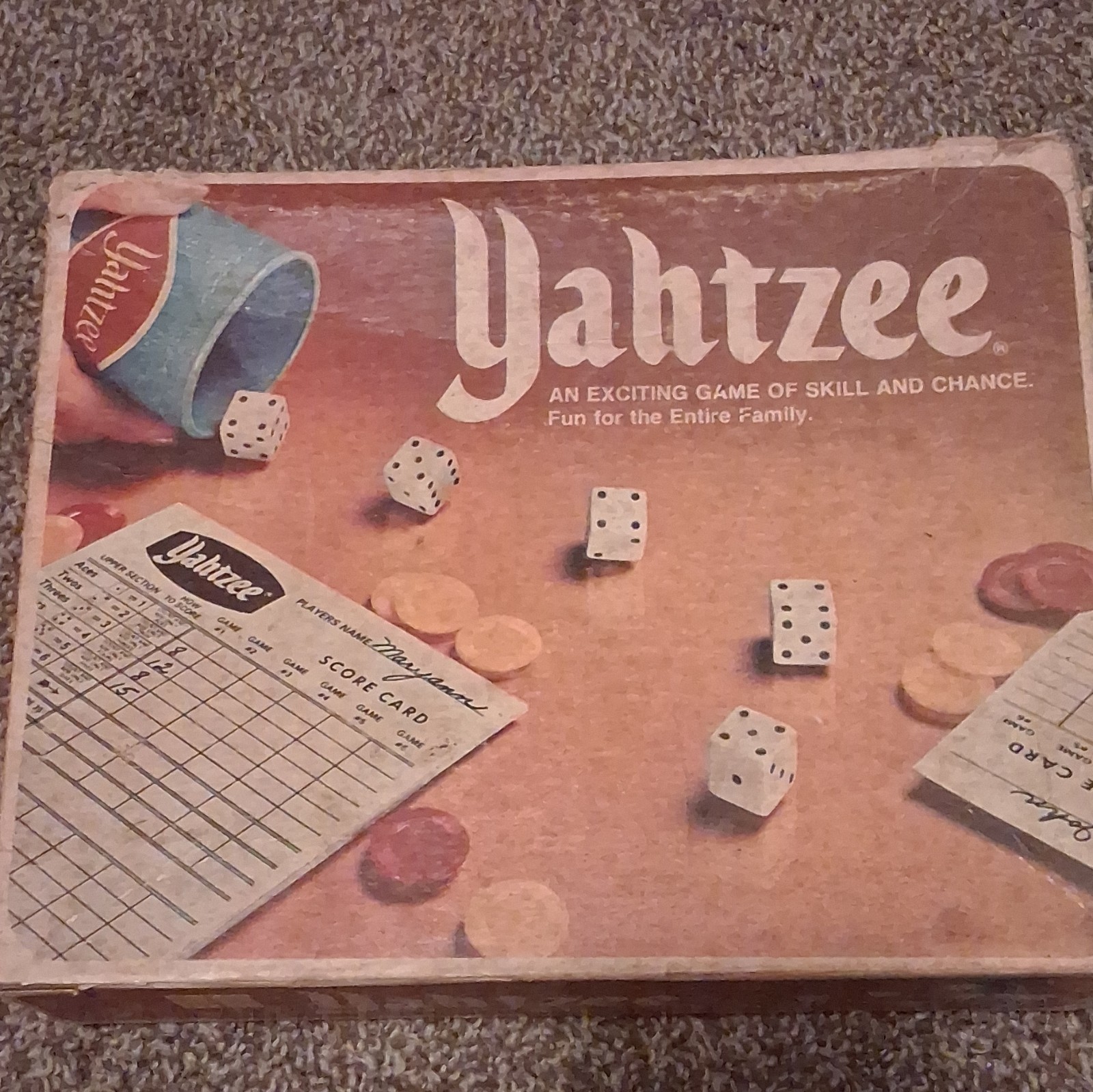 E. S. Lowe Yahtzee Complete Dice Game Set Vintage 1978 E0950