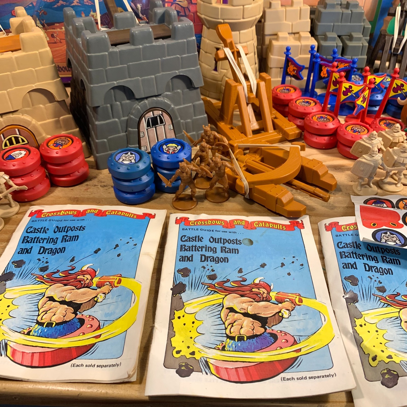 Gigantic lot of Vintage 1983 Lakeside Crossbows and Catapults – See Description