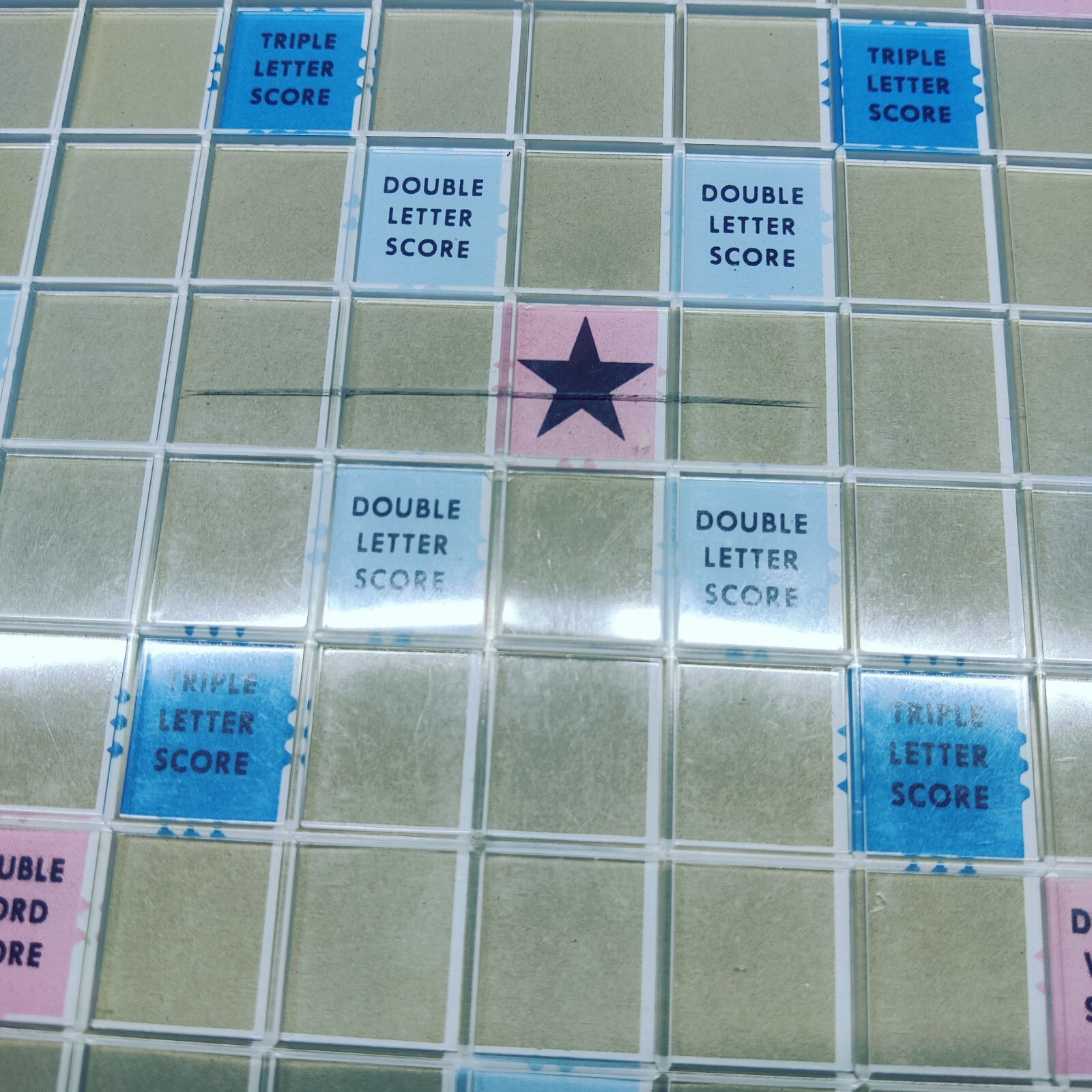 Scrabble Deluxe Edition Crossword Game *Cracks In Game Board See Pic