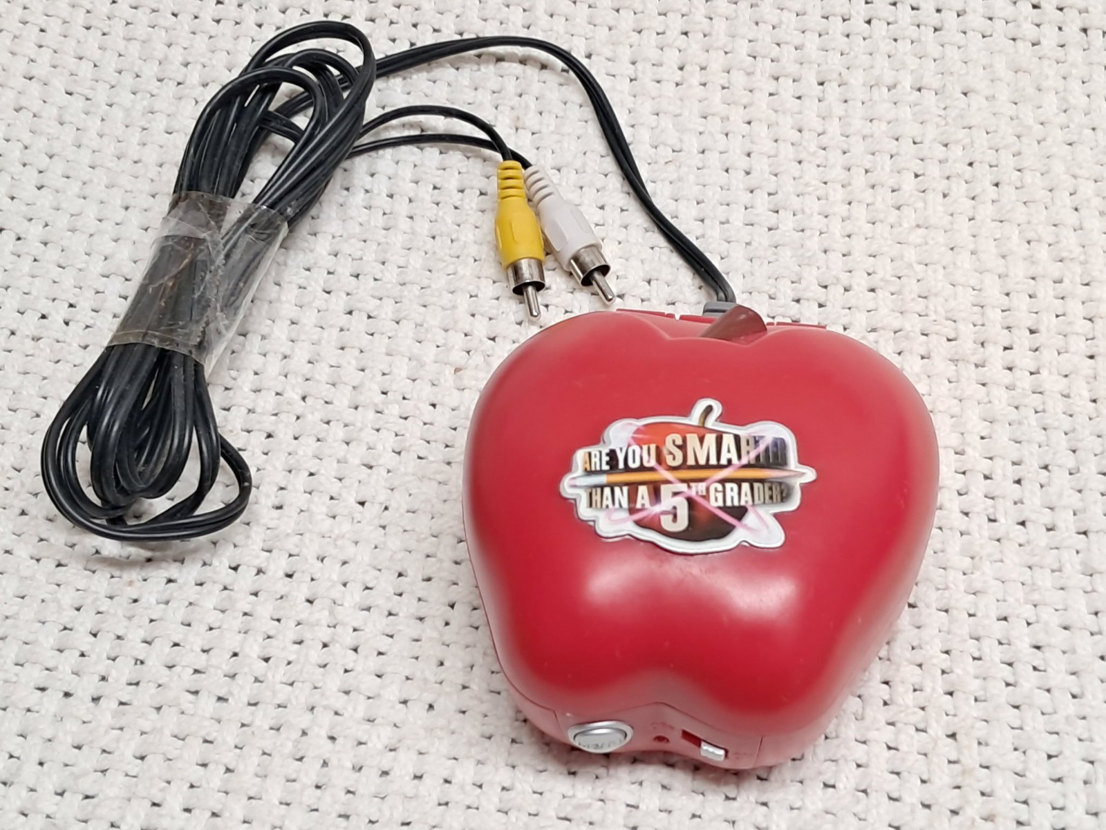 Are You Smarter Than a 5th Grader Plug and Play TV Jakks Pacific New batteries