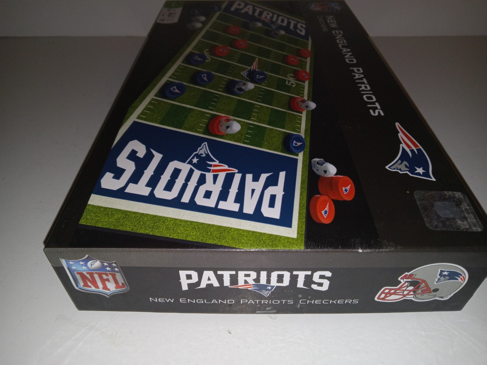 MasterPieces NFL Checkers Board Game Set New England Patriots 100% Complete