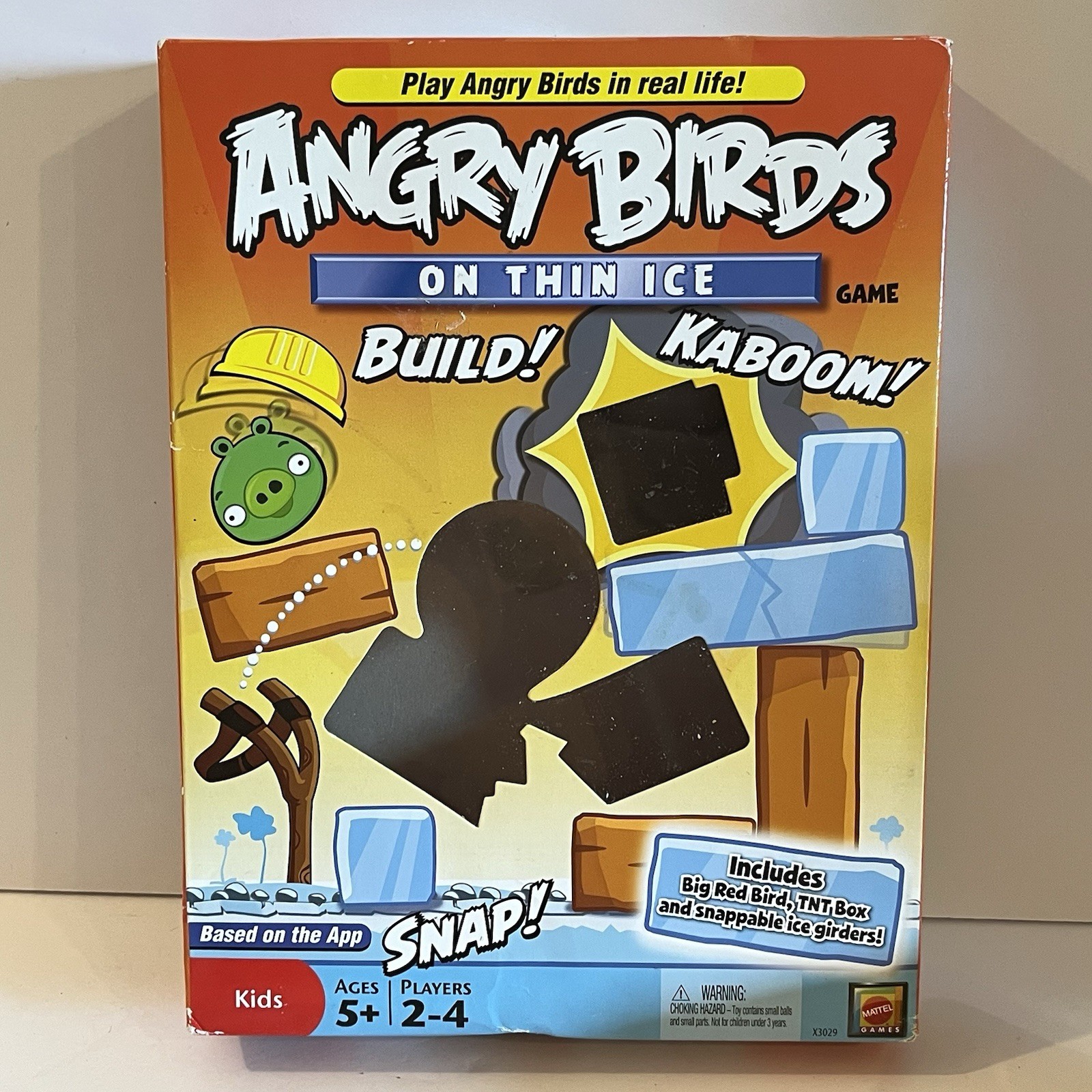 ANGRY BIRDS ON THIN ICE Slingshot Launch Action Game Toy Set Mattel ’11 Open Box