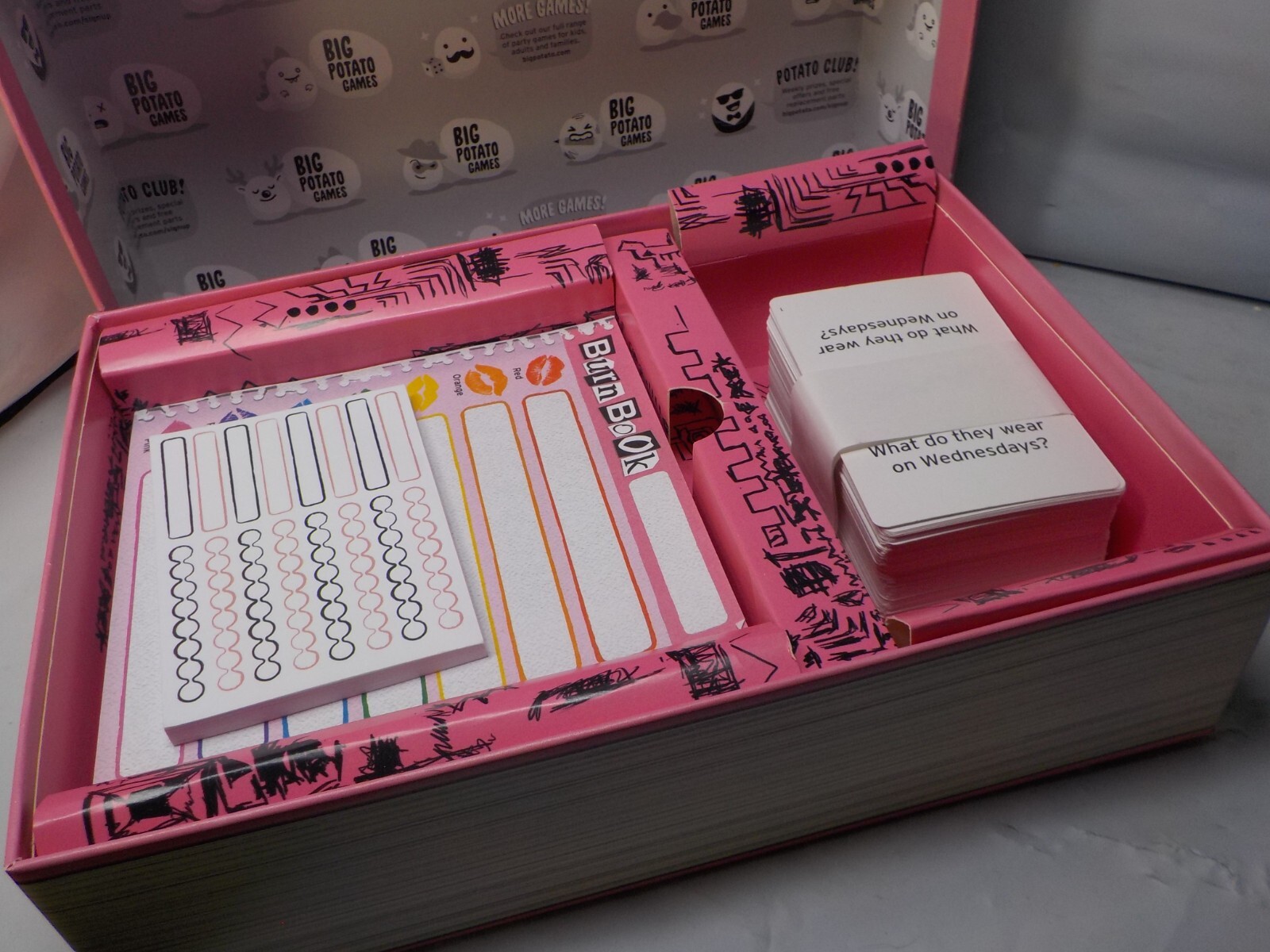 Mean Girls Burn Book The Party Game Bookshelf Game 2021 no instructions, sticker