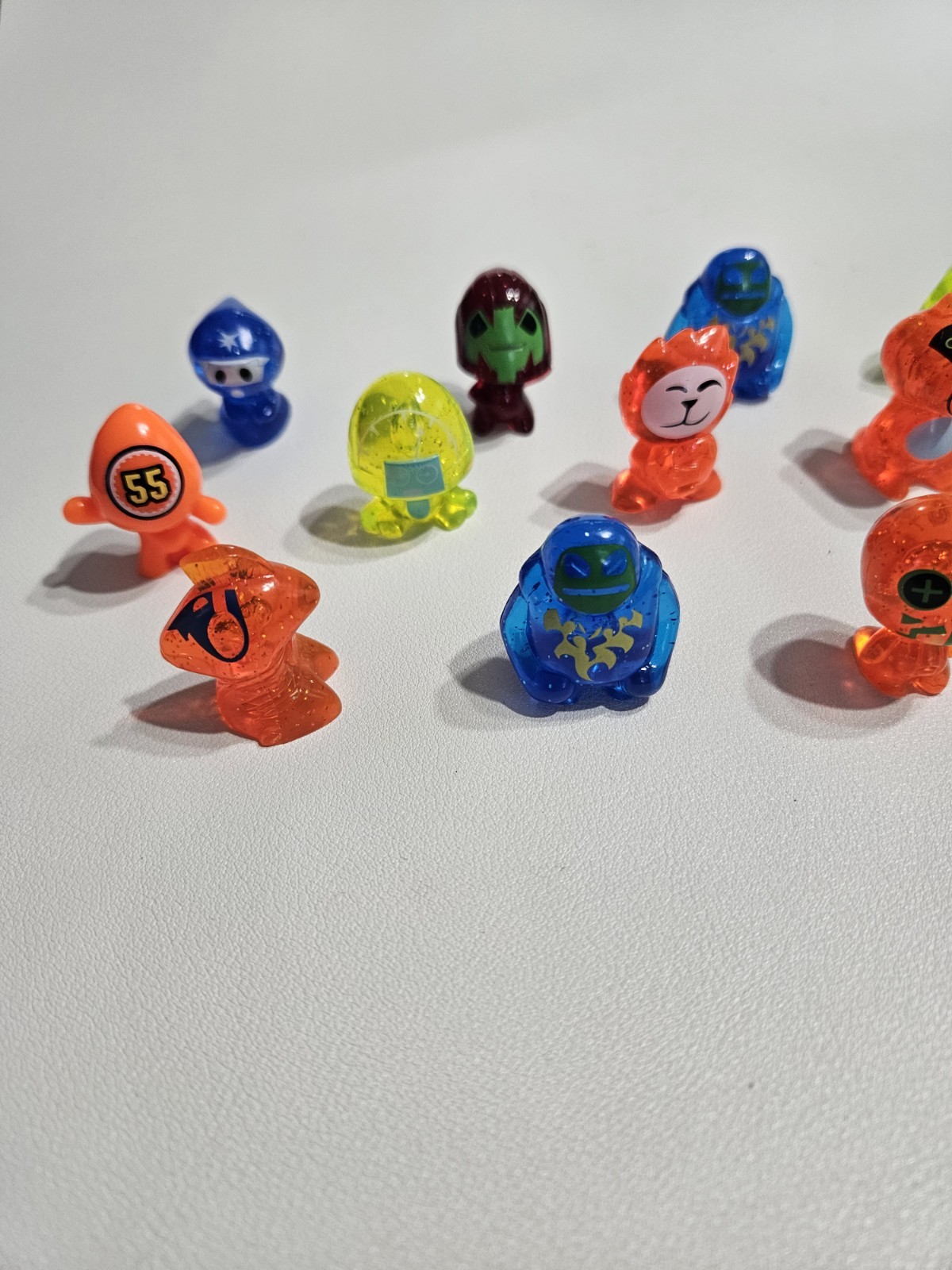 Mixed Lot Of 13 Series 2 Evolution Gogos Crazy Bones Collectible