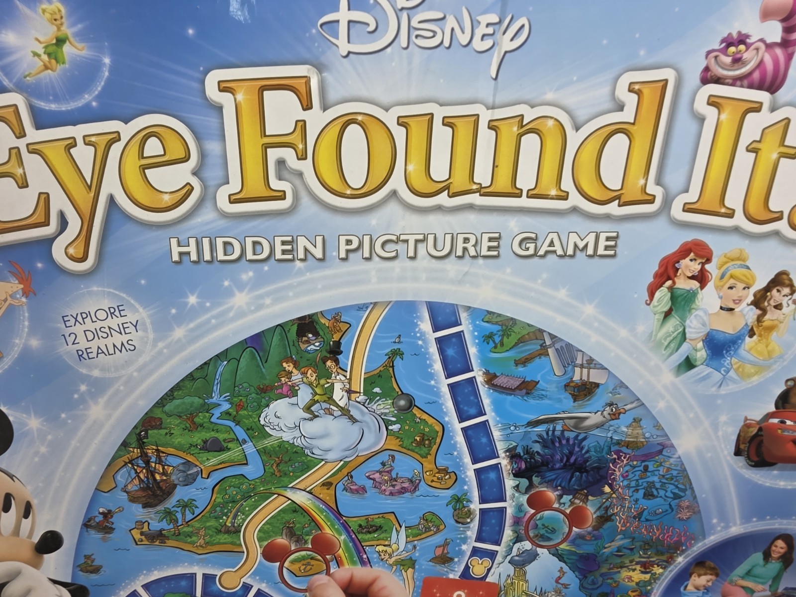 2013 Disney Eye Found It! Wonderforge Board Game ( Complete)