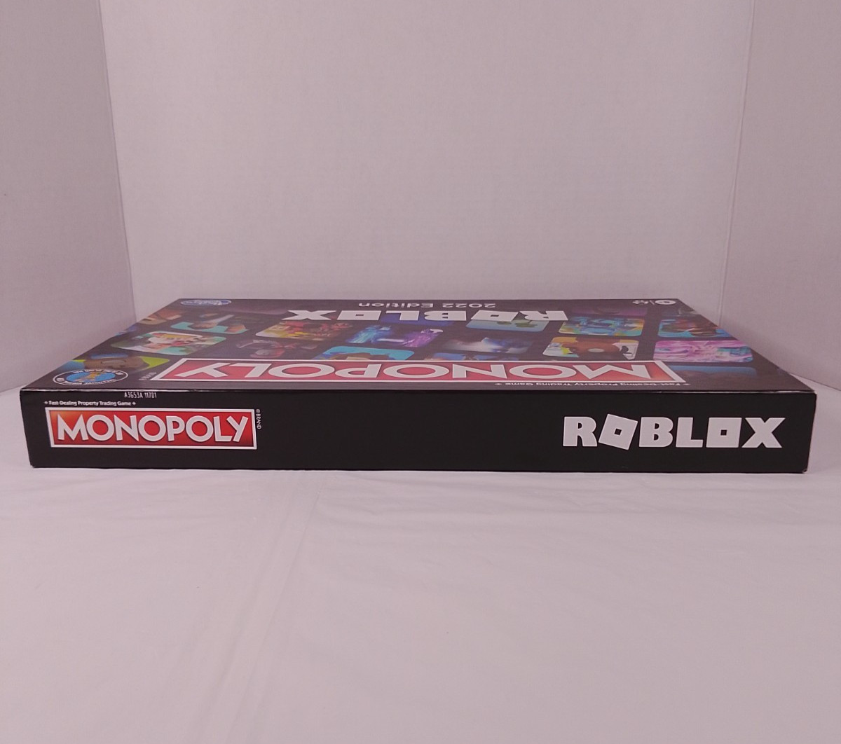 Monopoly Roblox 2022 Edition Board Game Complete Used – Code Status Unknown