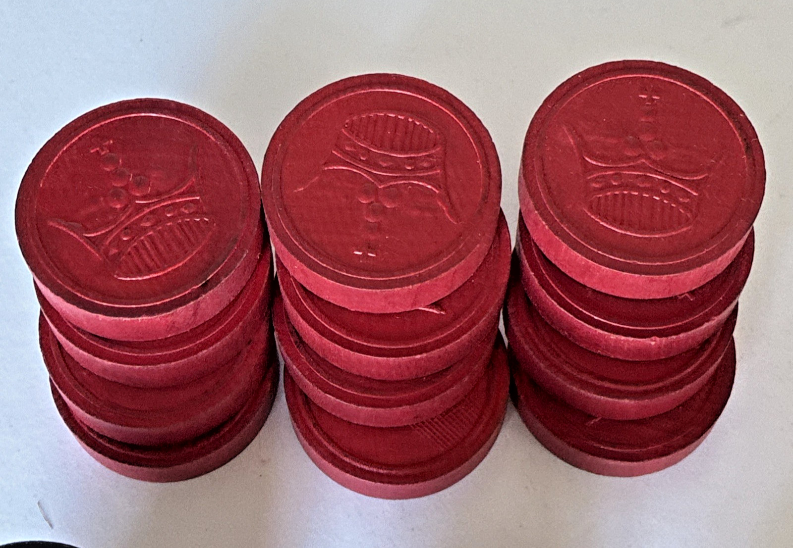 Vintage Wooden Crown Checker Pieces 12 Red / 13 Black (1 Globe & Stars) No Board