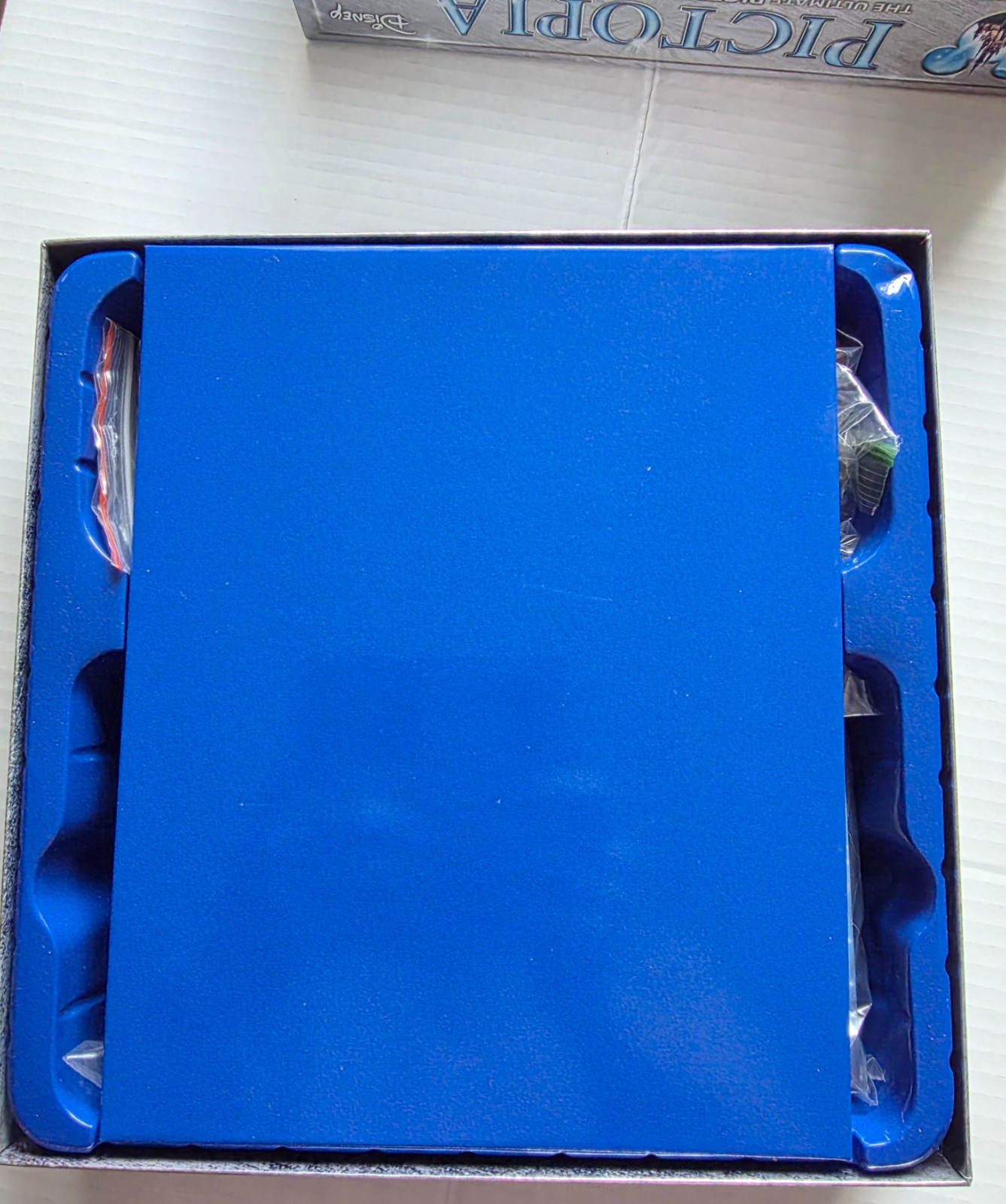 Disney Pictopia Board Game 2013 Wonder Forge Nearly Complete Missing 1 Token