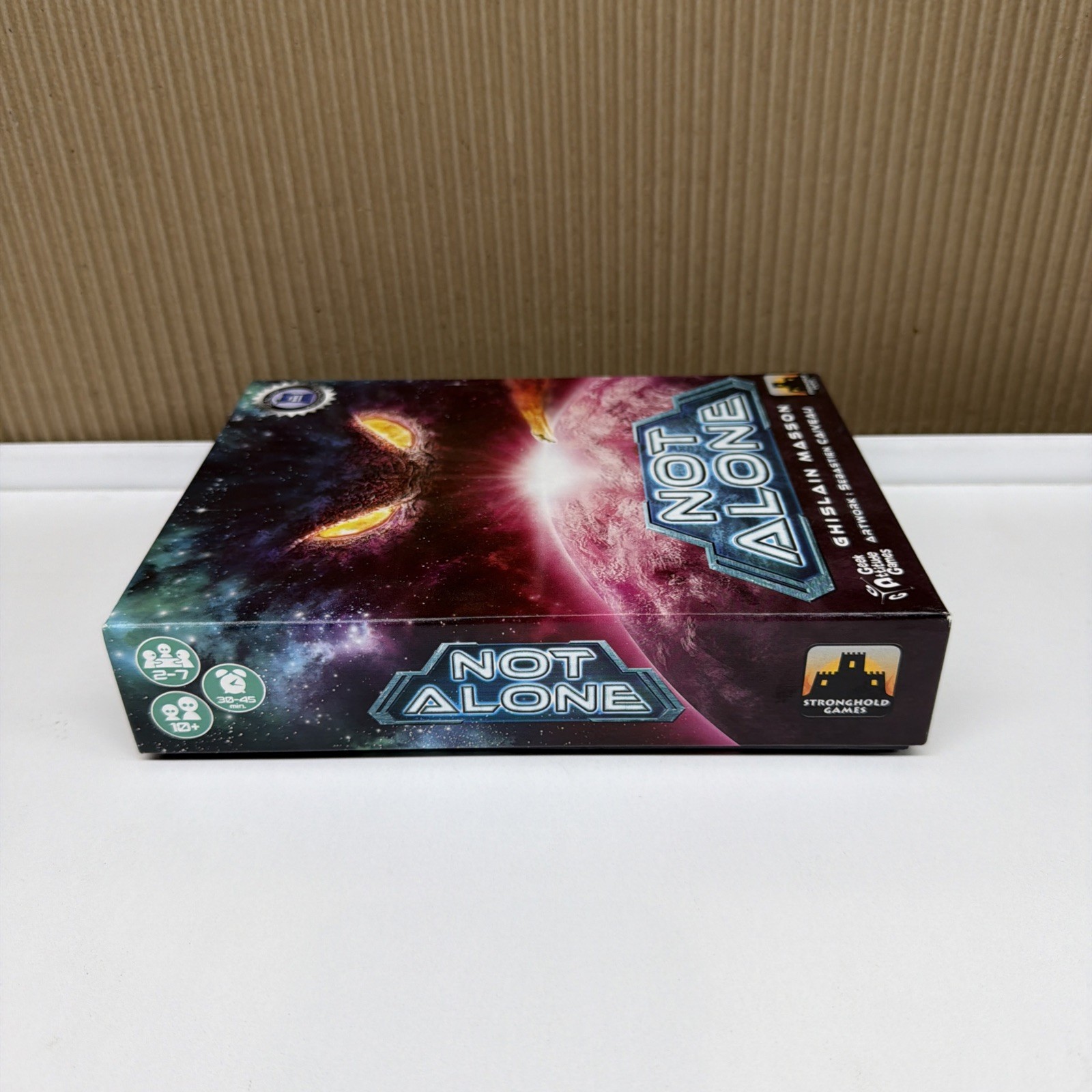 Not Alone – Sci-fi Horror Card Strategy Board Game Stronghold Games Rare OOP