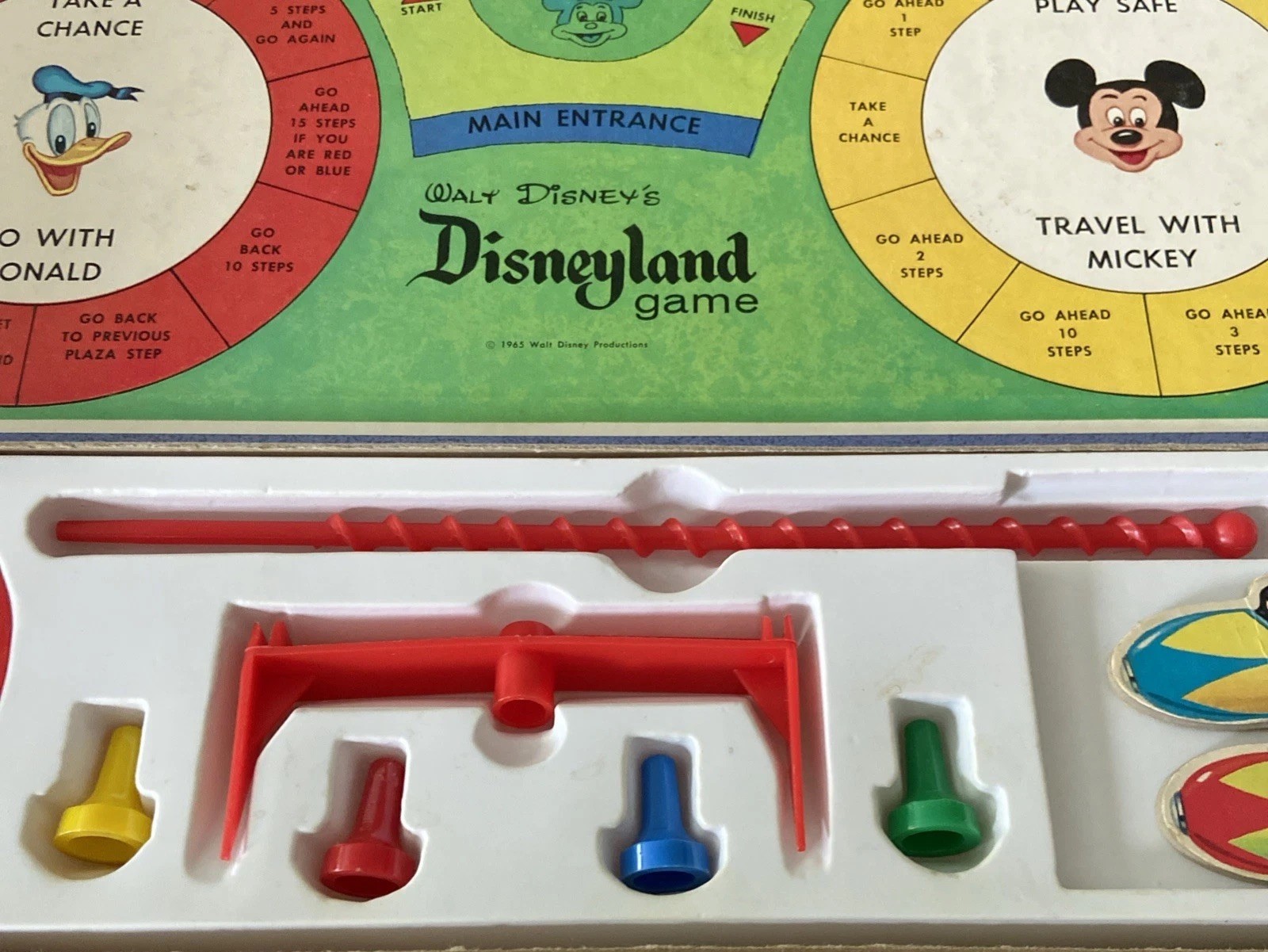 Walt Disney’s Disneyland Board Game 1965 COMPLETE Vintage Wear
