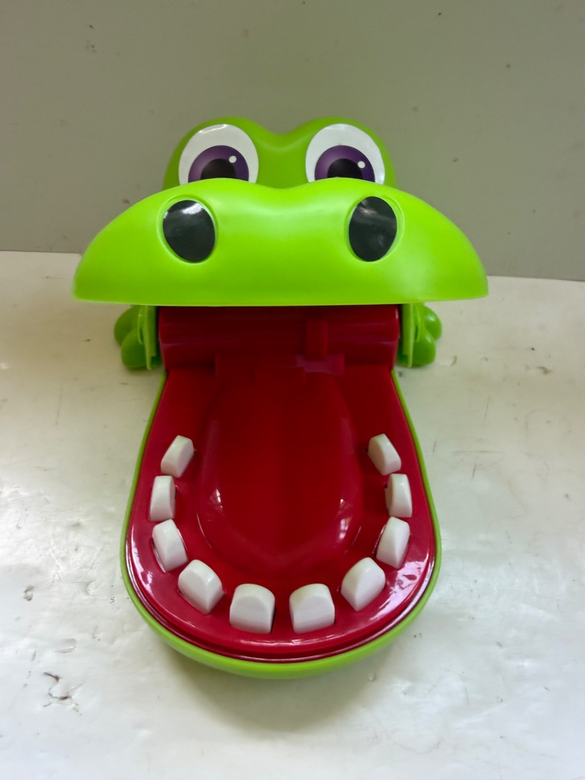 Hasbro Gaming Crocodile Dentist Kids Board Game, Ages 4 and Up ~ Free Ship!