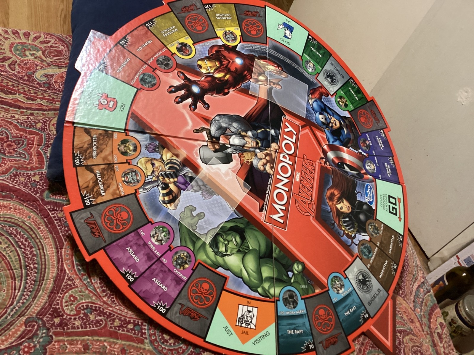 MONOPOLY MARVEL AVENGERS COMPLETE 2014 BOARD GAME! EXC. COND/ FREE POSTAGE!!!!!