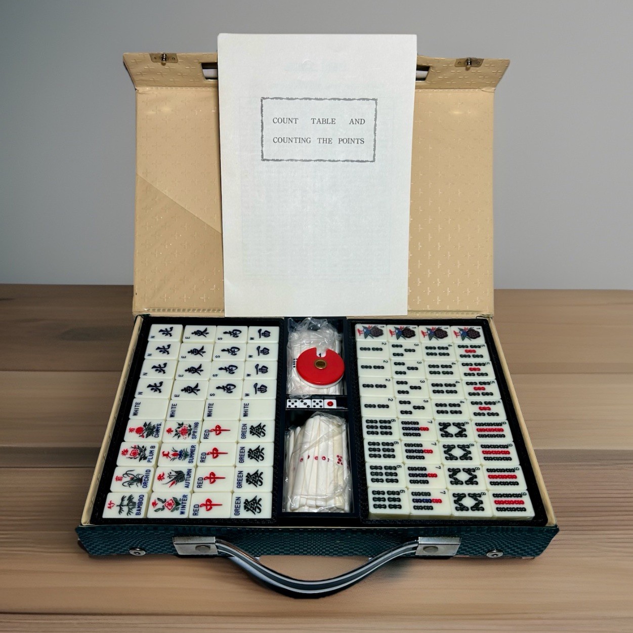 Vintage Japanese Phenolic & Bamboo Mah Jong Set & Case 144 Tiles & Wind Disc