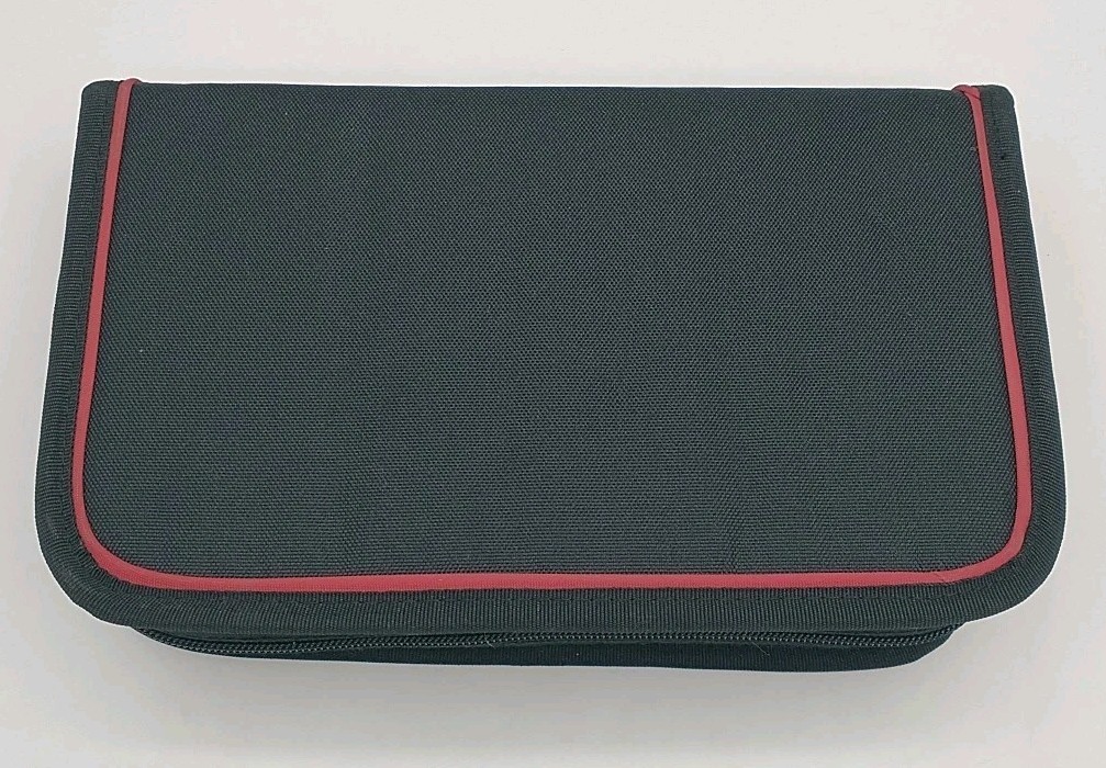 Yahtzee Deluxe Travel Edition 2003 Game Folio w/ Black Nylon Zip Case Road Trip