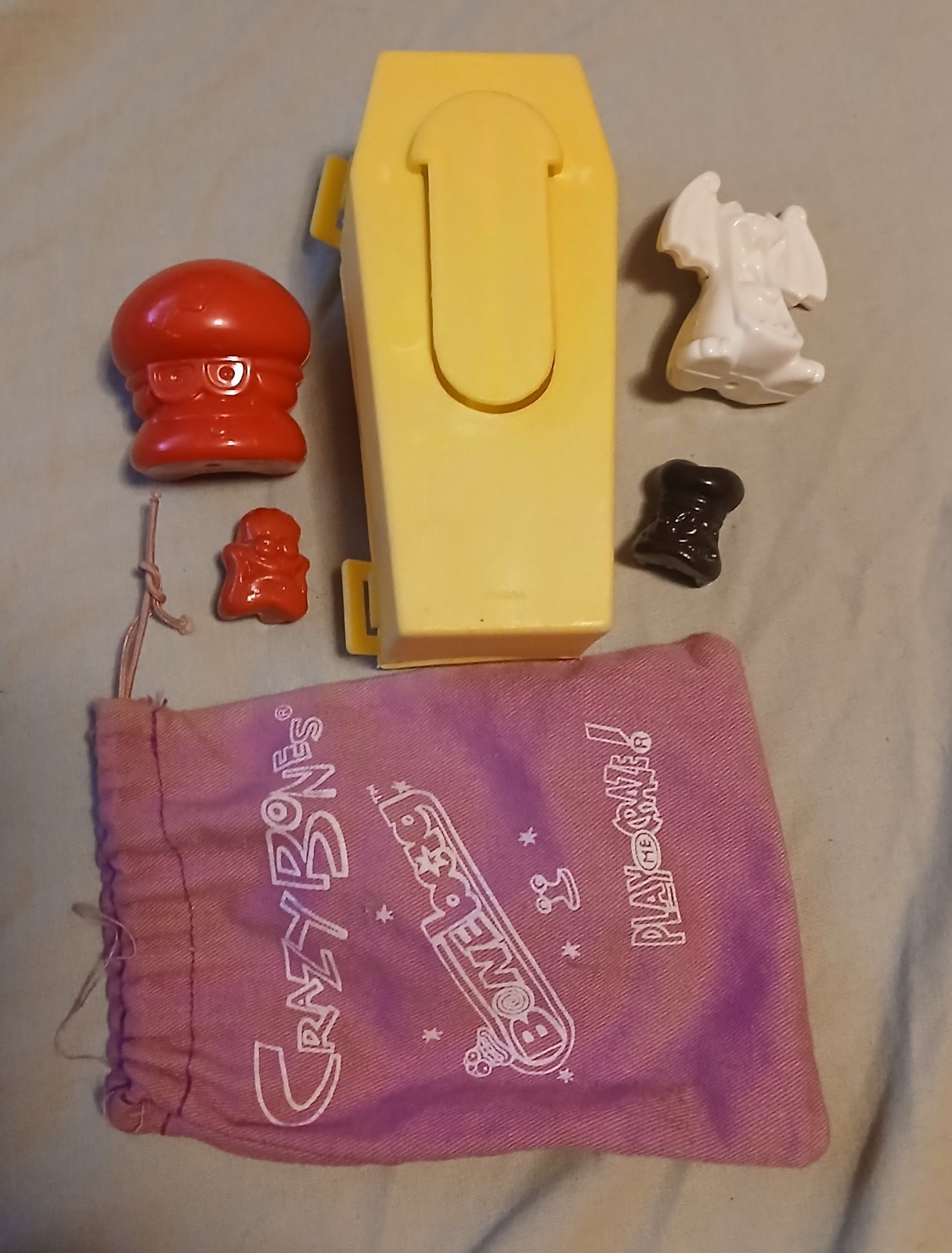 ORIGINAL 1996 Gogos Crazy Bones Lot 2 oversized 2 regular 2 carry cases LOOK