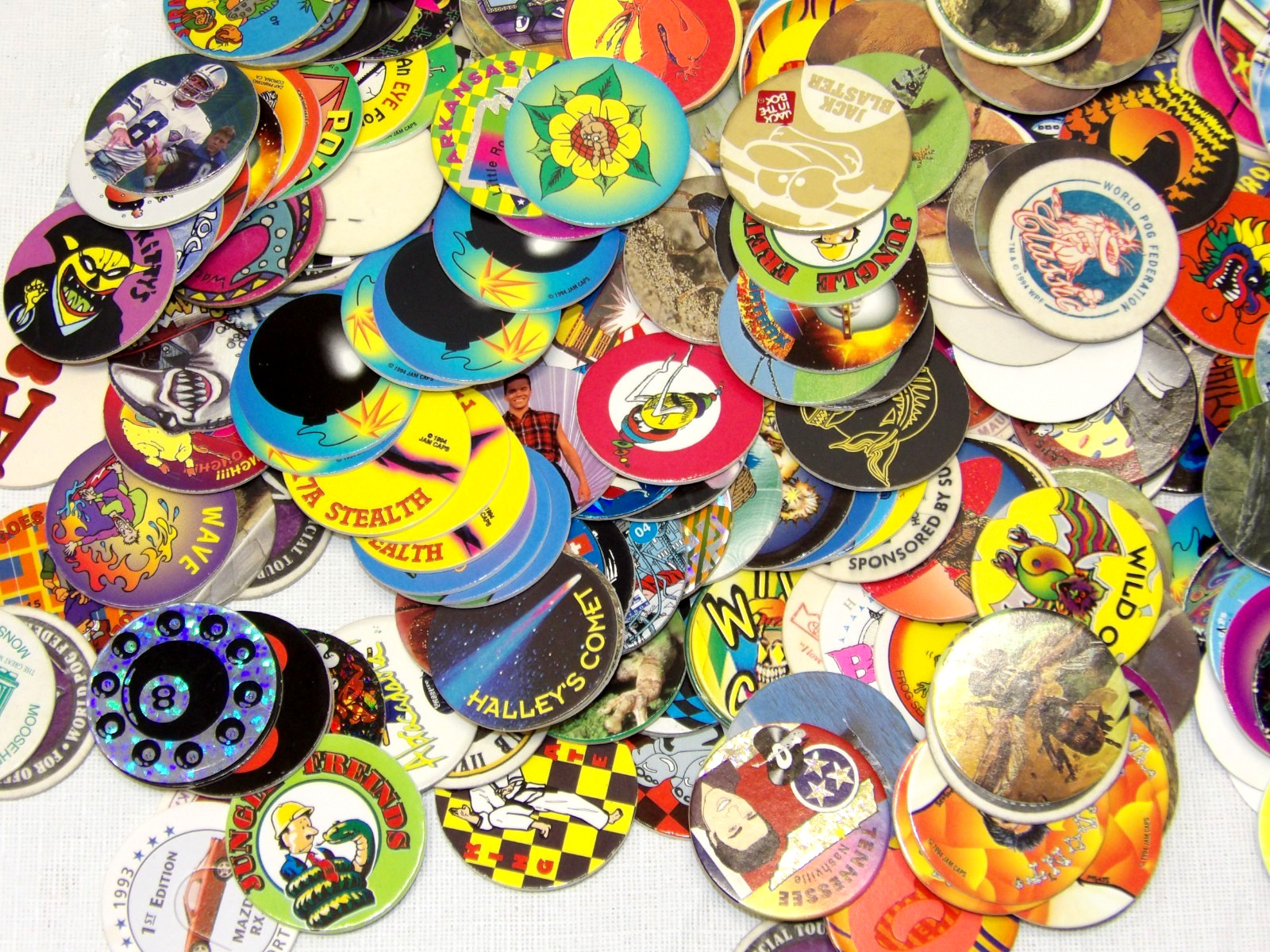 Pogs!!• 100 Pogs & 2 Plastic Slammers!• FREE SHIPPING!• See Pics & Description!•