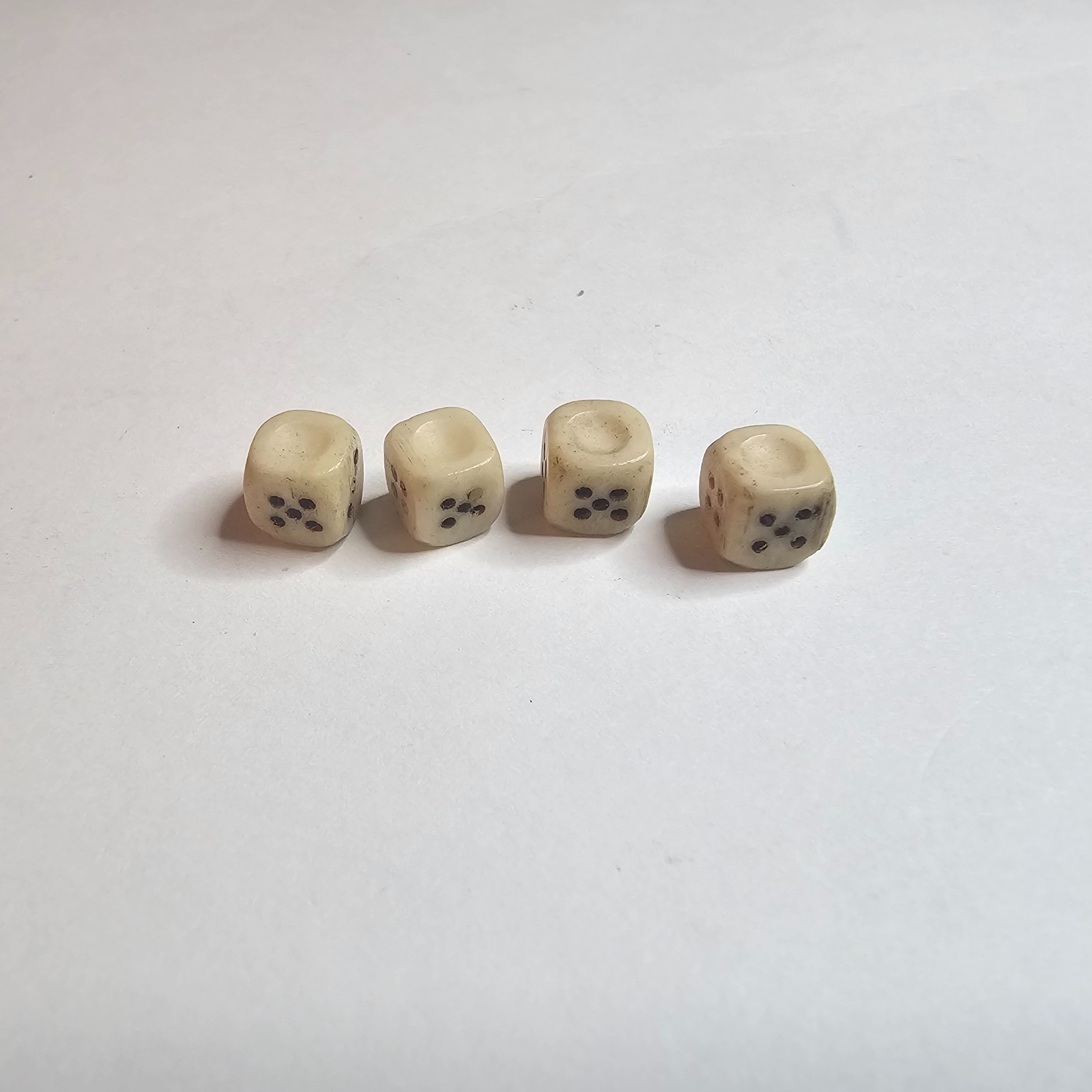 ~4~ 1920-30s MAH-JONG BONE or ?? VERY SMALL DICE MINI MINIATURE MA JONGG MAHJONG