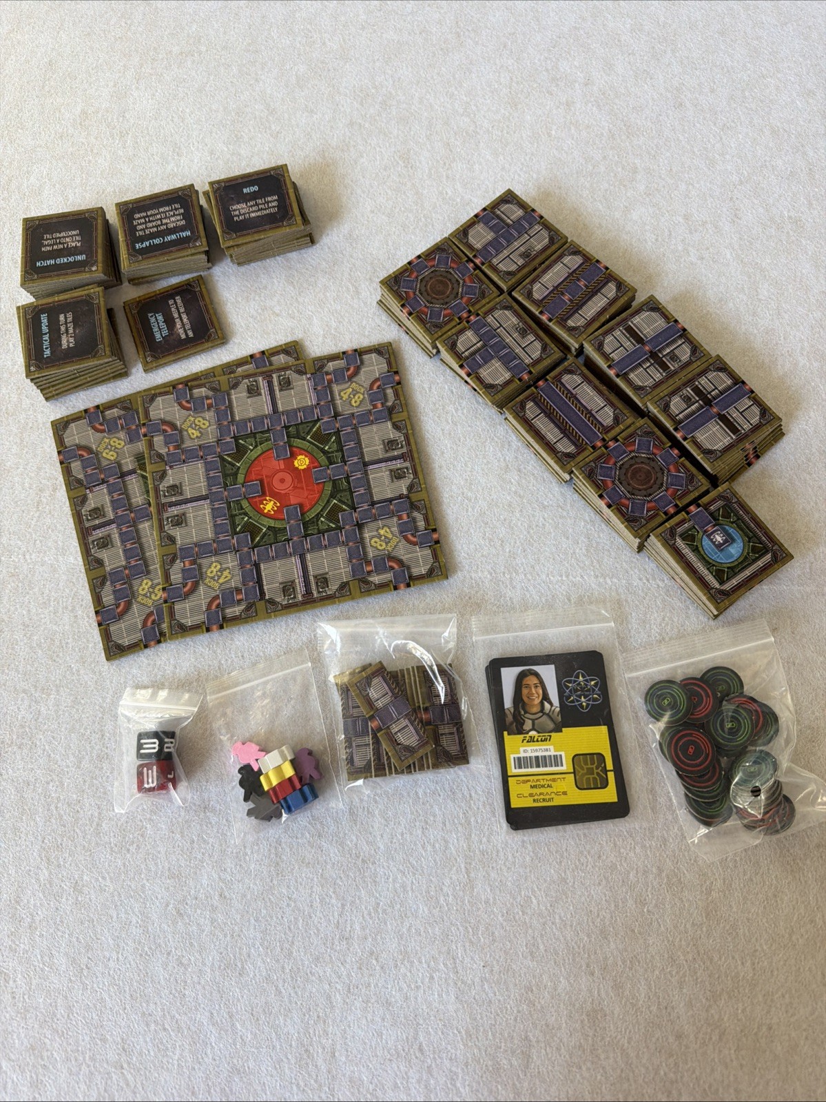 No Escape: Strategic Maze-Building Board Game – Titan Station Escape Adventure