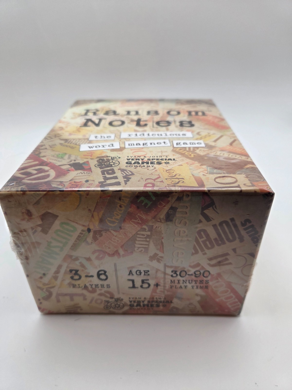 Ransom Notes – The Ridiculous Word Magnet Party Game – New Sealed – 2024 Edition