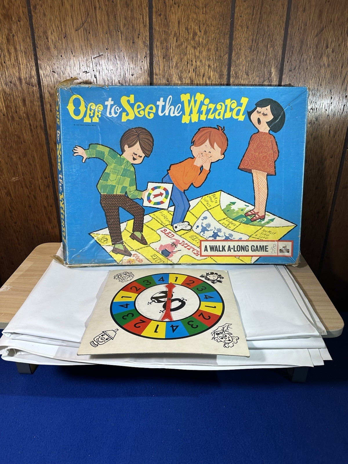 1967 OFF TO SEE THE WIZARD Metro Goldwyn Mayer RARE Children’s WALK ALONG GAME