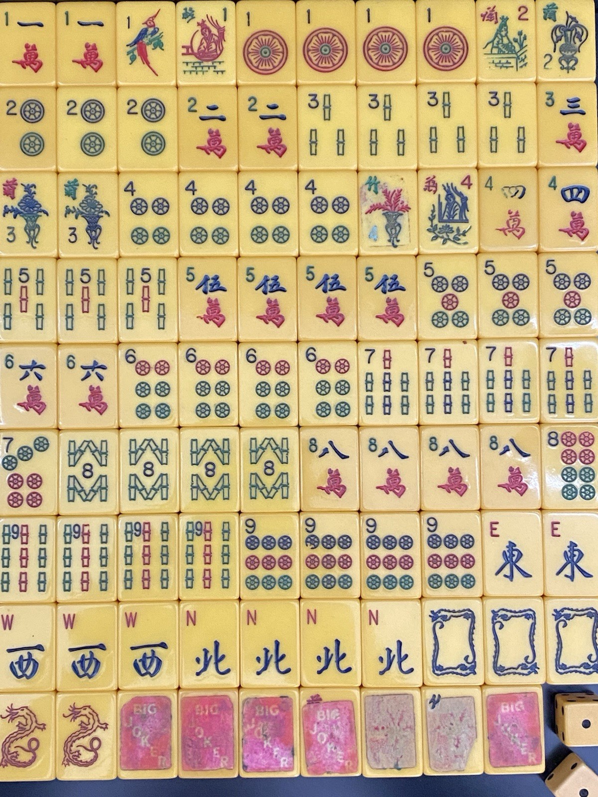 Nice Lot of 152 Vintage Bakelite Mah Jong Mahjong Tiles + 5 Racks W/ Case & Dice