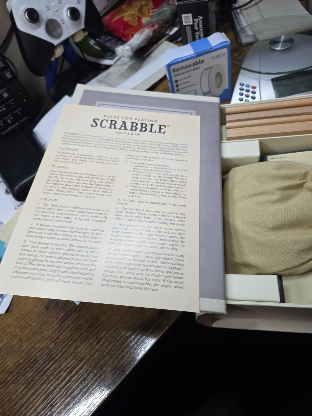 Hasbro Scrabble Crossword Game Vintage Bookshelf Edition 2016, Complete