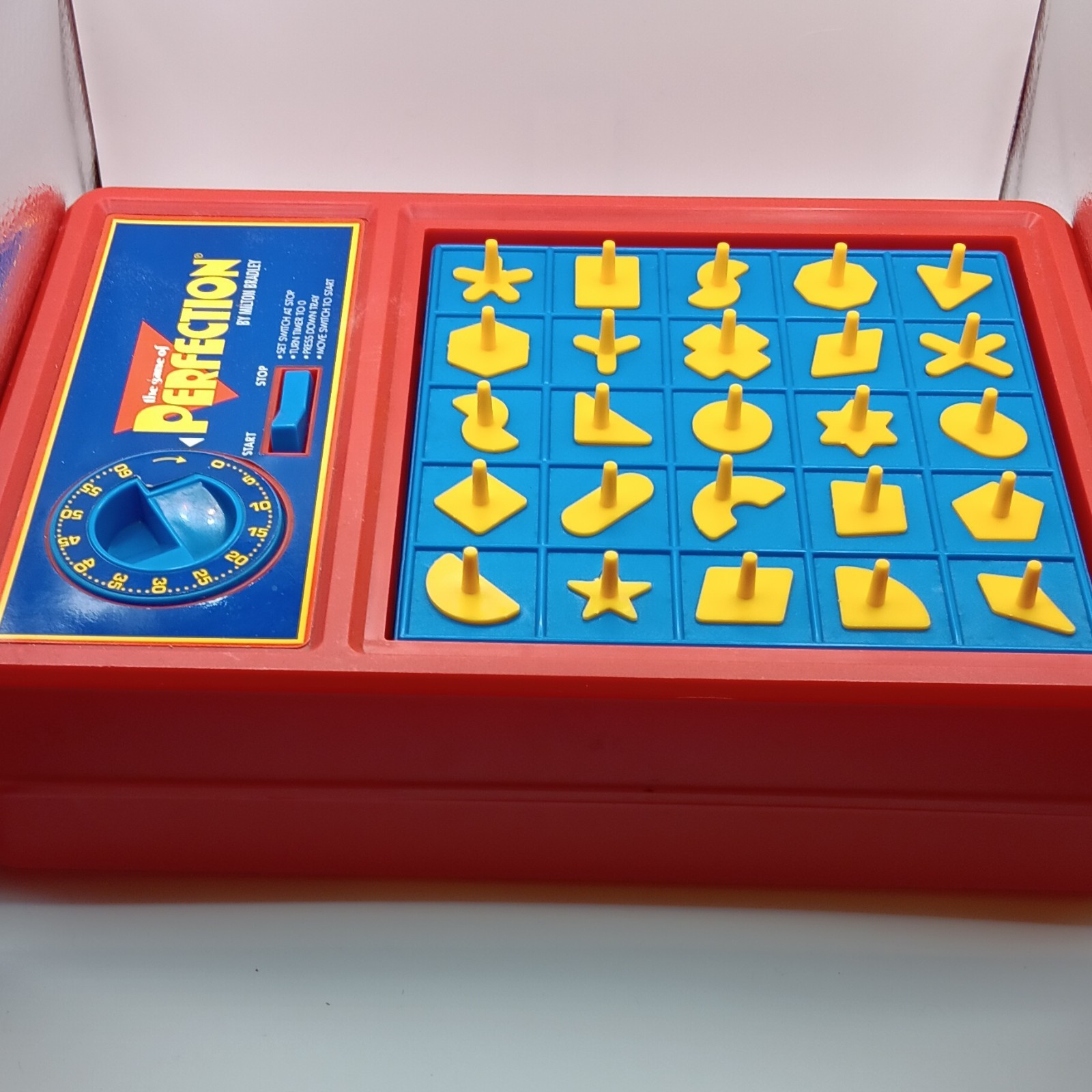 Vintage Milton Bradley Perfection Electronic Shape Matching Game Complete Tested