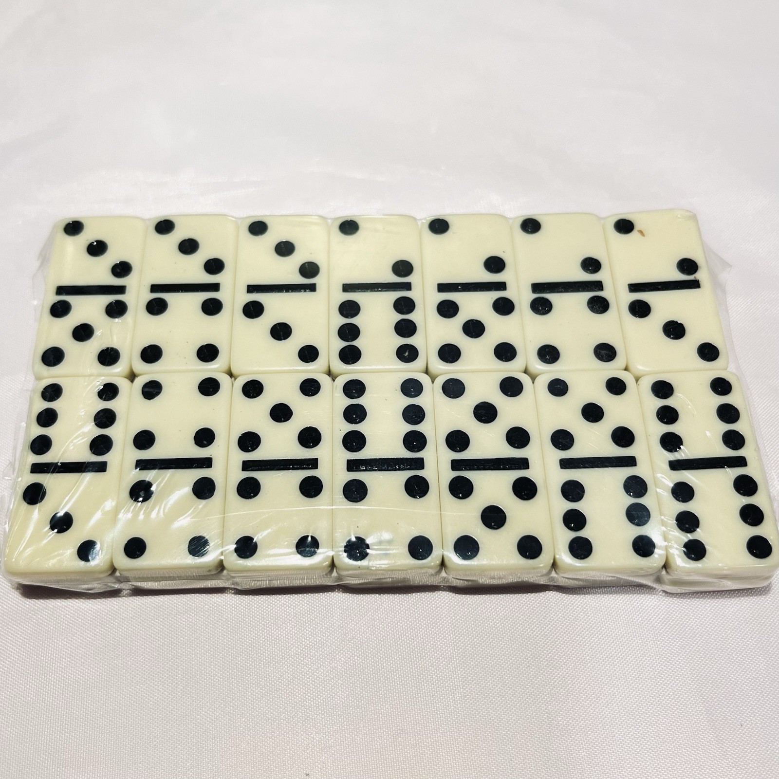Supreme Miniature Pocket Dominoes Double Six 28 Piece Set Green Case Travel