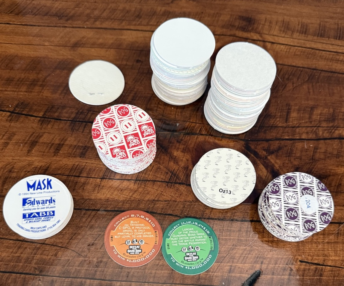 150+ Pog, Milk cap LOT 1994-1995 Knotts Berry Farm Coke The Mask Wizard Of OZ +