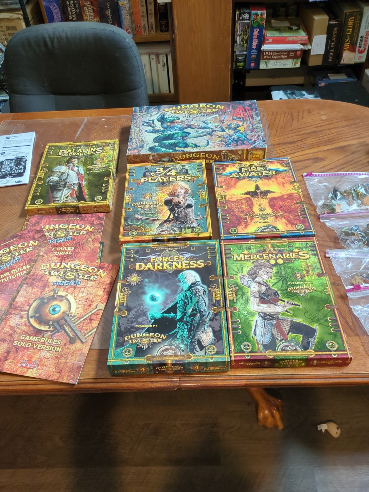 Dungeon Twister Lot: Prison and Expansions 1-5, Read for itemization