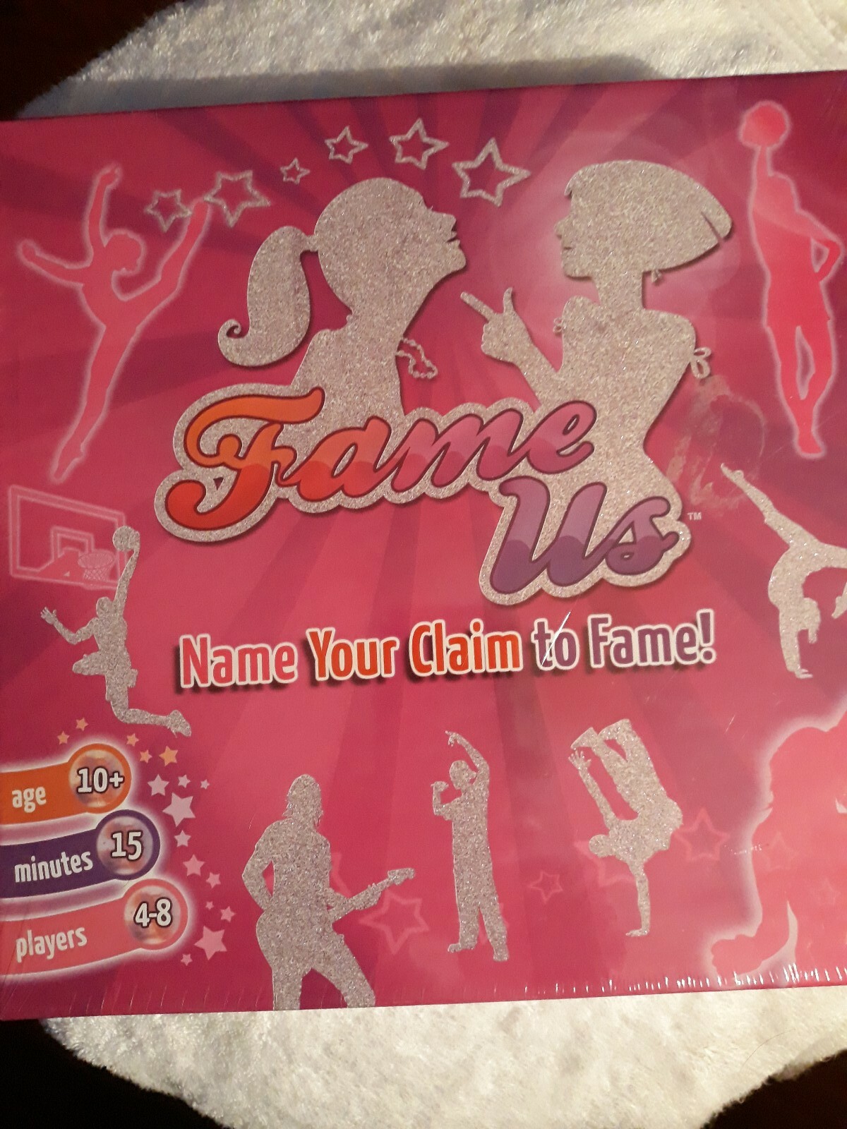 New & Sealed FAME US Name Your Claim to Fame! Family Game Night Card BOARDGAME