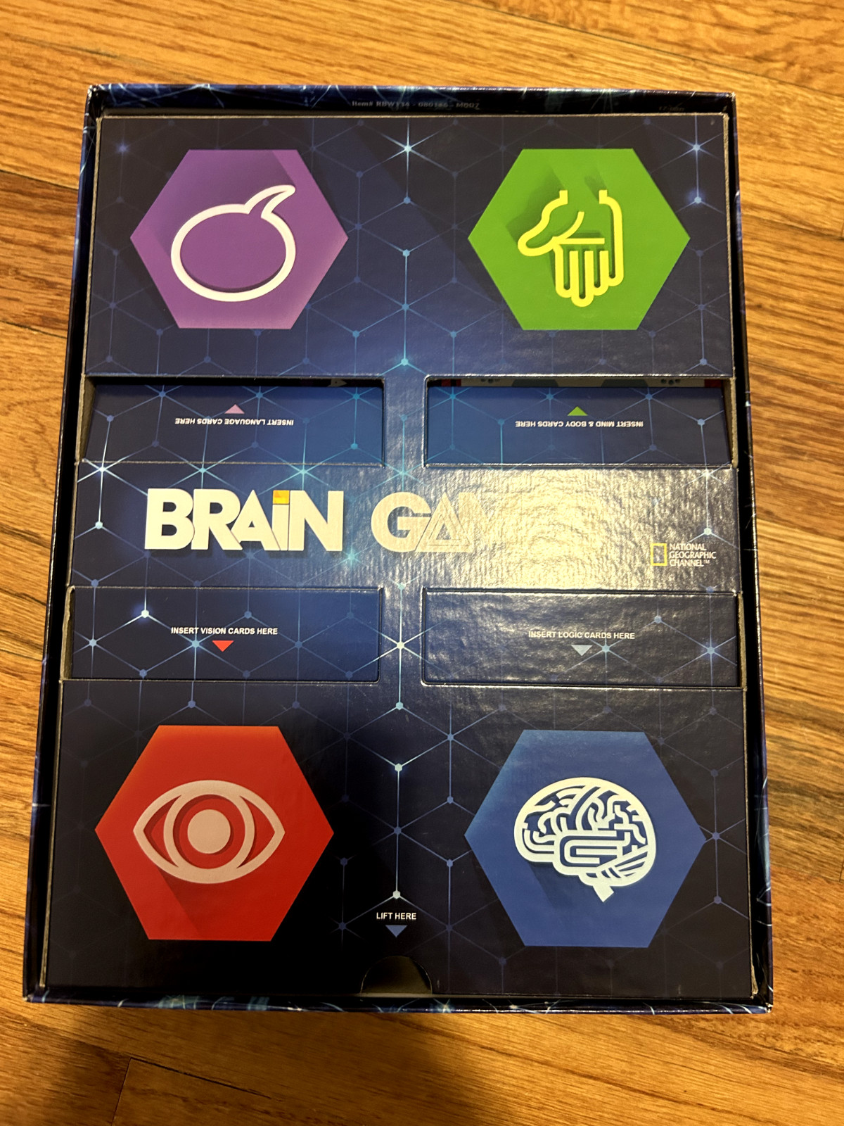 Brain Games The Game National Geographic TV Show Board Game 2015 COMPLETE