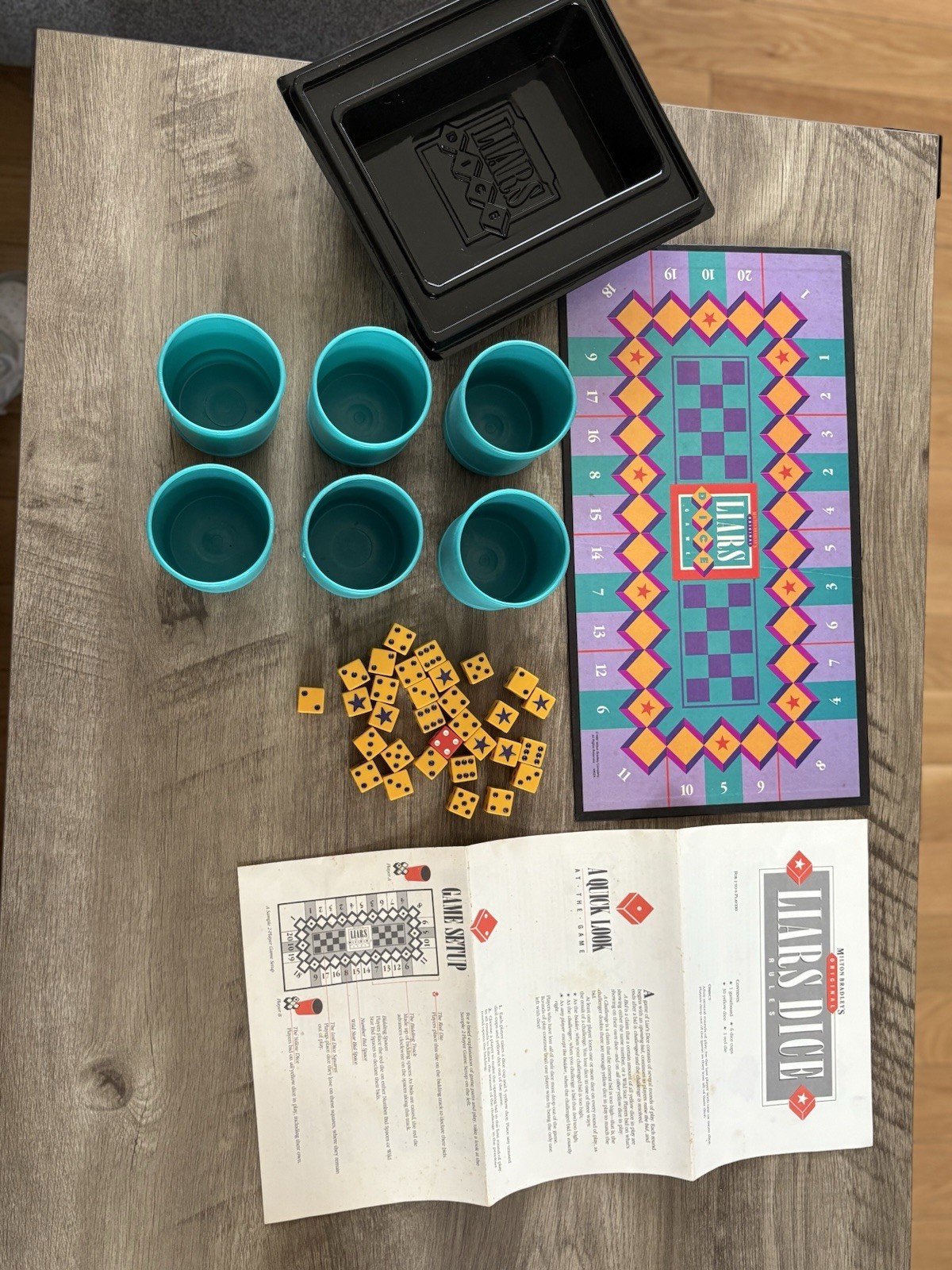 1987 Milton Bradley Liar’s Dice Game Complete Vintage Dice Cups Set