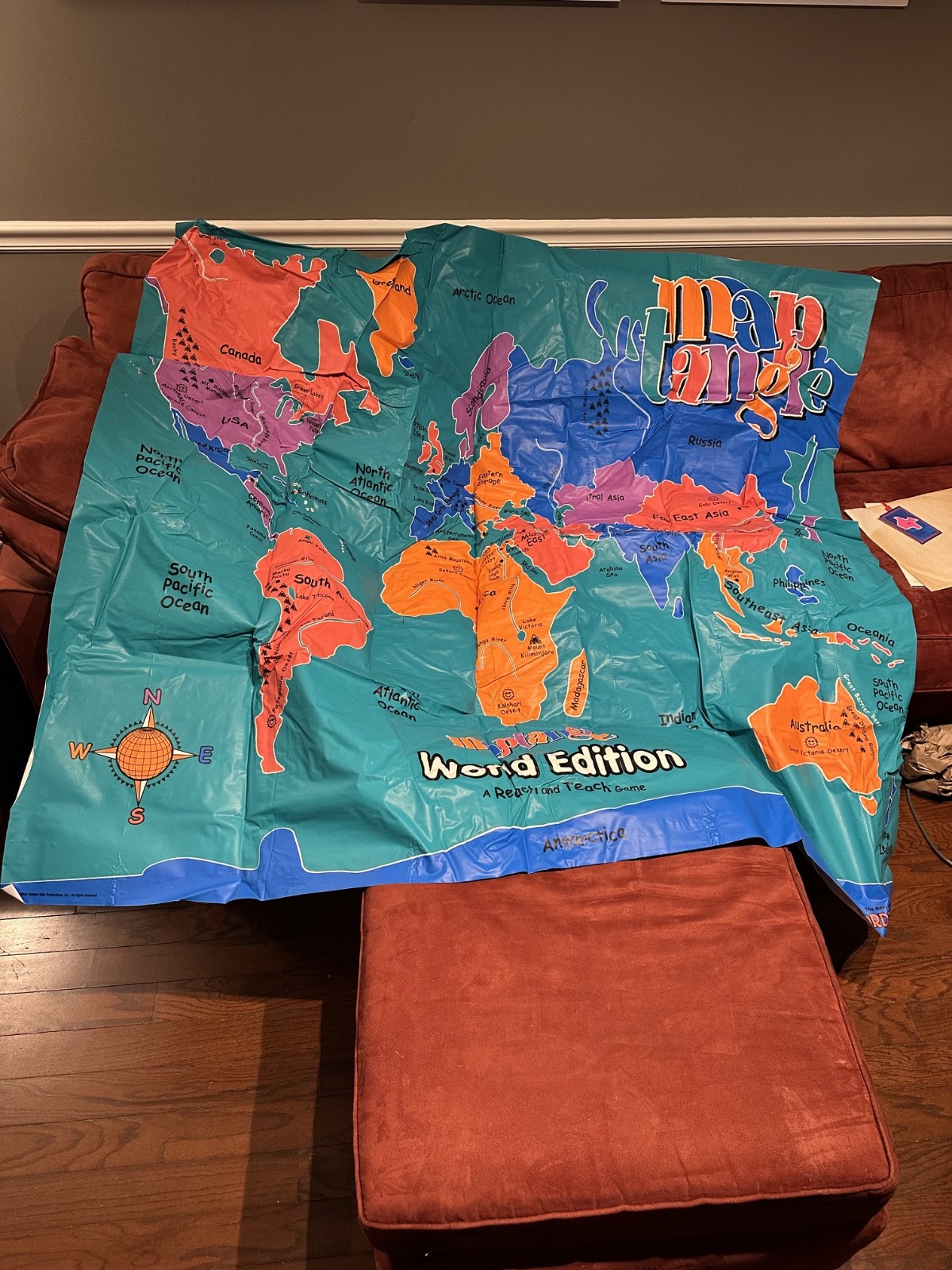 MAP TANGLE floor game World Edition kids learning geography 2003 huge vinyl mat