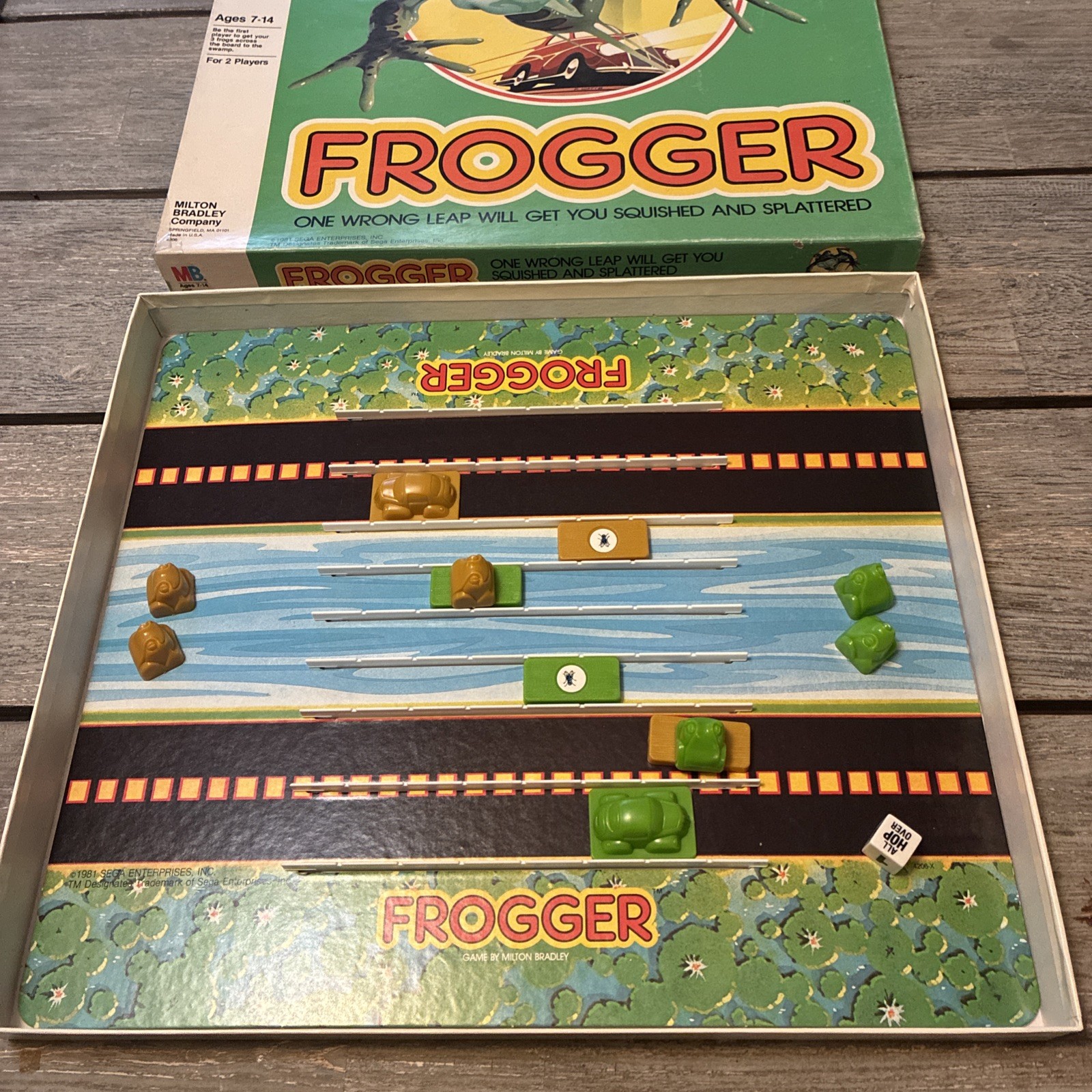VINTAGE Frogger 1981 Milton Bradley Game Based On The Arcade Game – COMPLETE