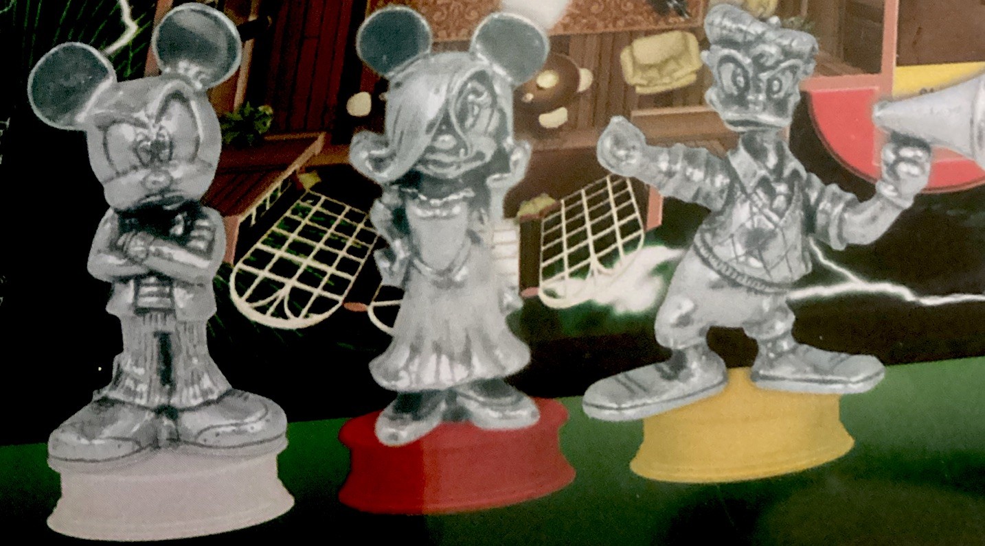 Disney Parks CLUE Twilight Zone Tower of Terror Board Game In Tin Die Glows NEW