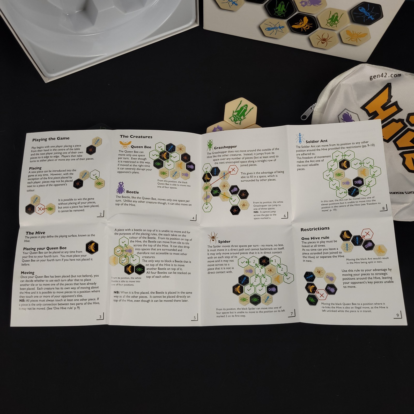 Hive Board Game by John Yianni Gen42 Games SmartZone COMPLETE + Travel Bag