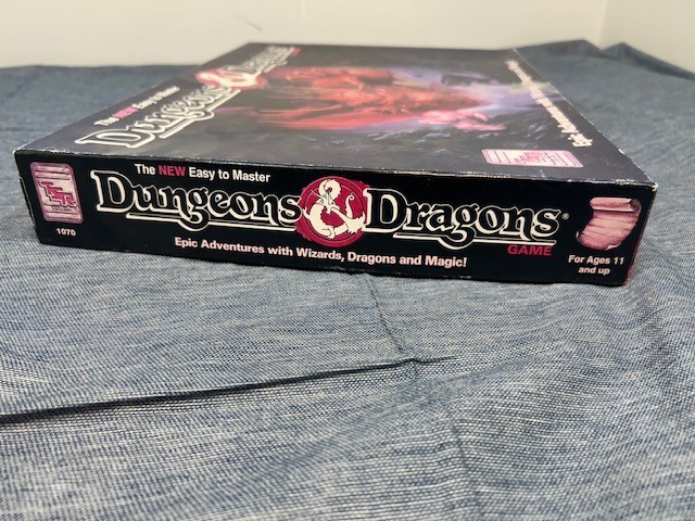 The new Dungeons and Dragons board game #1070 from 1991 LQQK!
