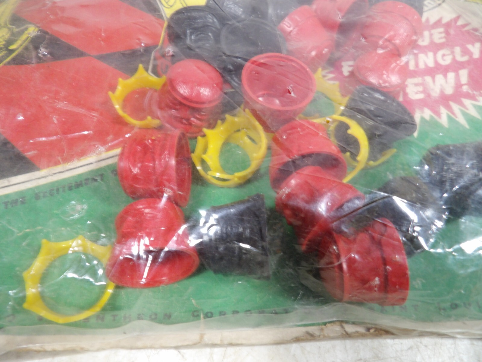 Vintage 1950s60s Kentheon King & Crown Checkers Set Missing 1 Piece St Louis MO