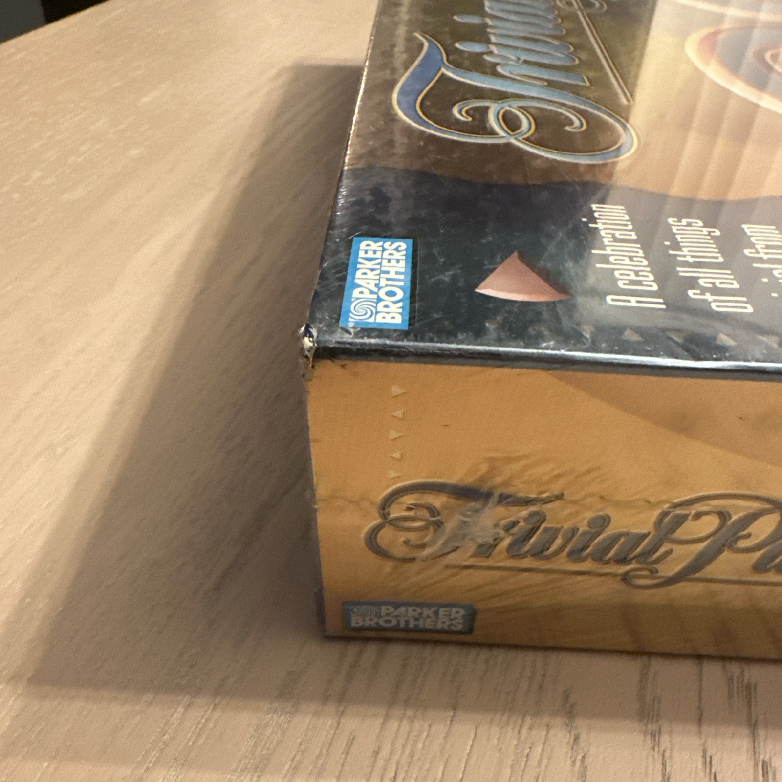 TRIVIAL PURSUIT 20TH ANNIVERSARY Edition Family Board Trivia Game – New SEALED