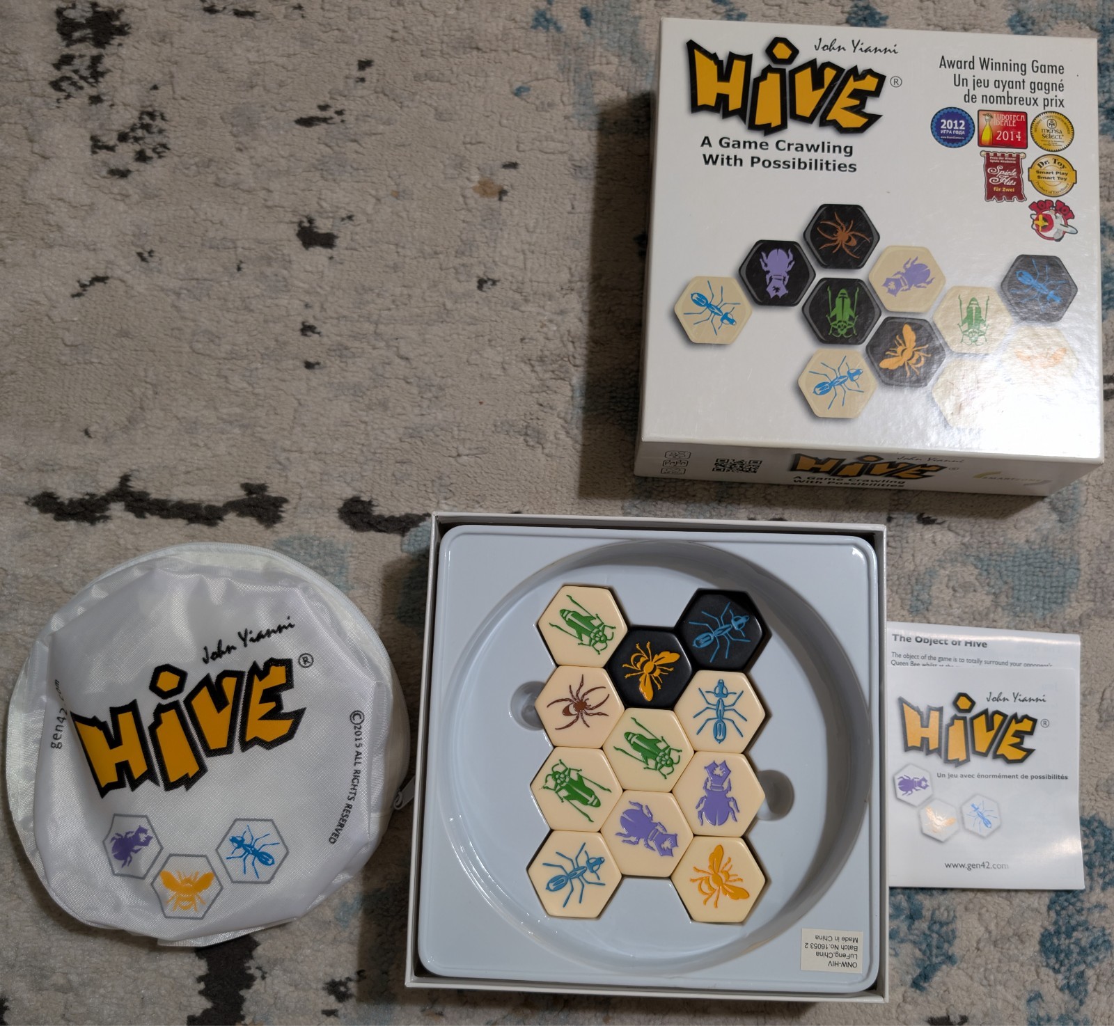 Hive The Board Game – Smart Zone Games – complete – UNPLAYED