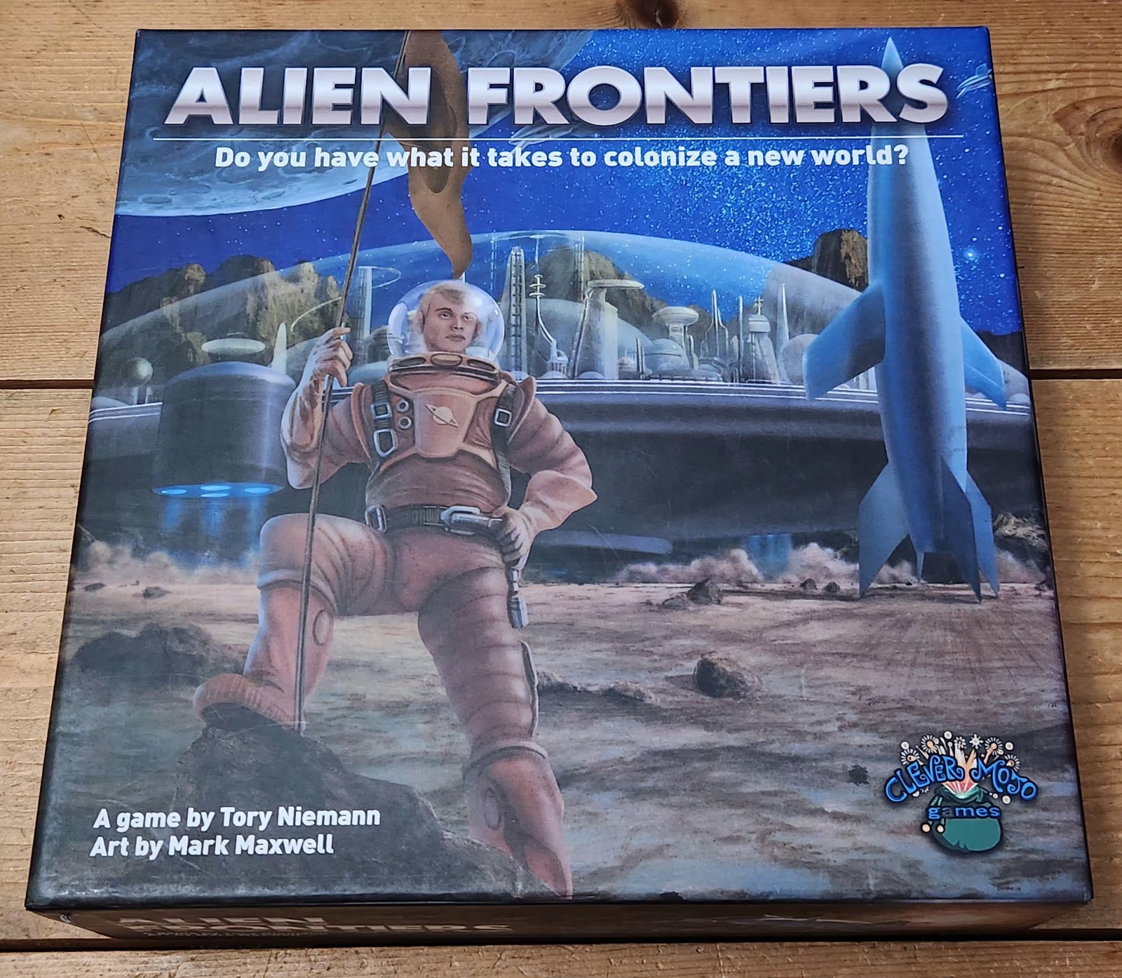 Alien Frontiers Board Game Clever Mojo Games 2010