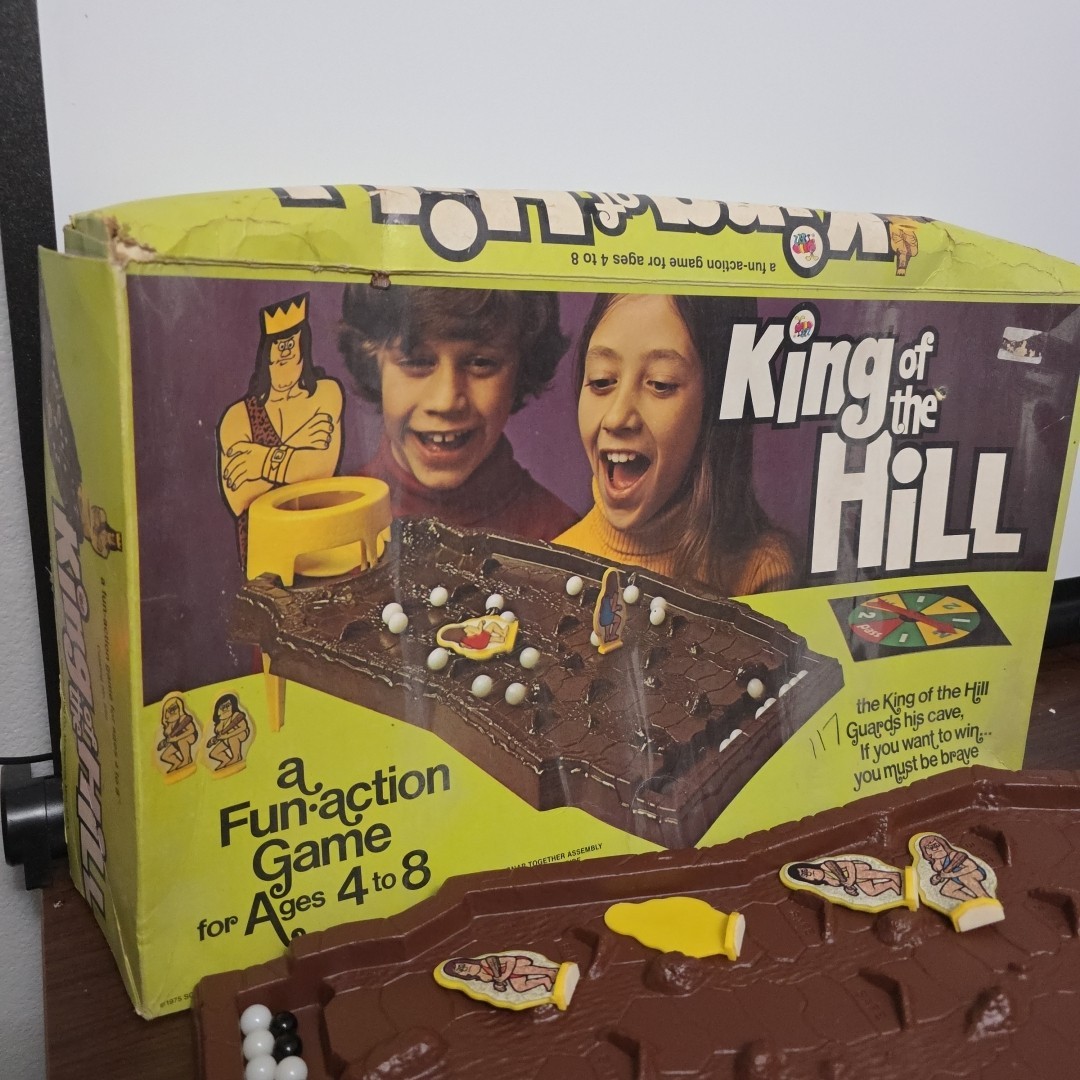 Vintage King of the hill – Super Rare Hard To Find 1975 Edition By Schaper