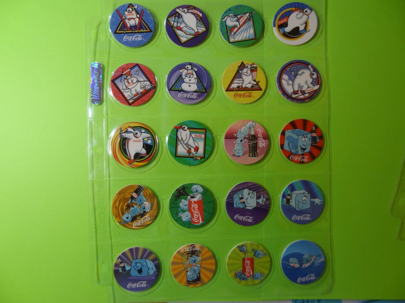 Pogs COCA COLA * Set of 40 * 1995 * Sheets included * Very Nice Set * Coke