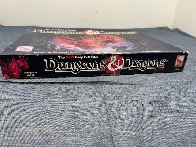 The new Dungeons and Dragons board game #1070 from 1991 LQQK!