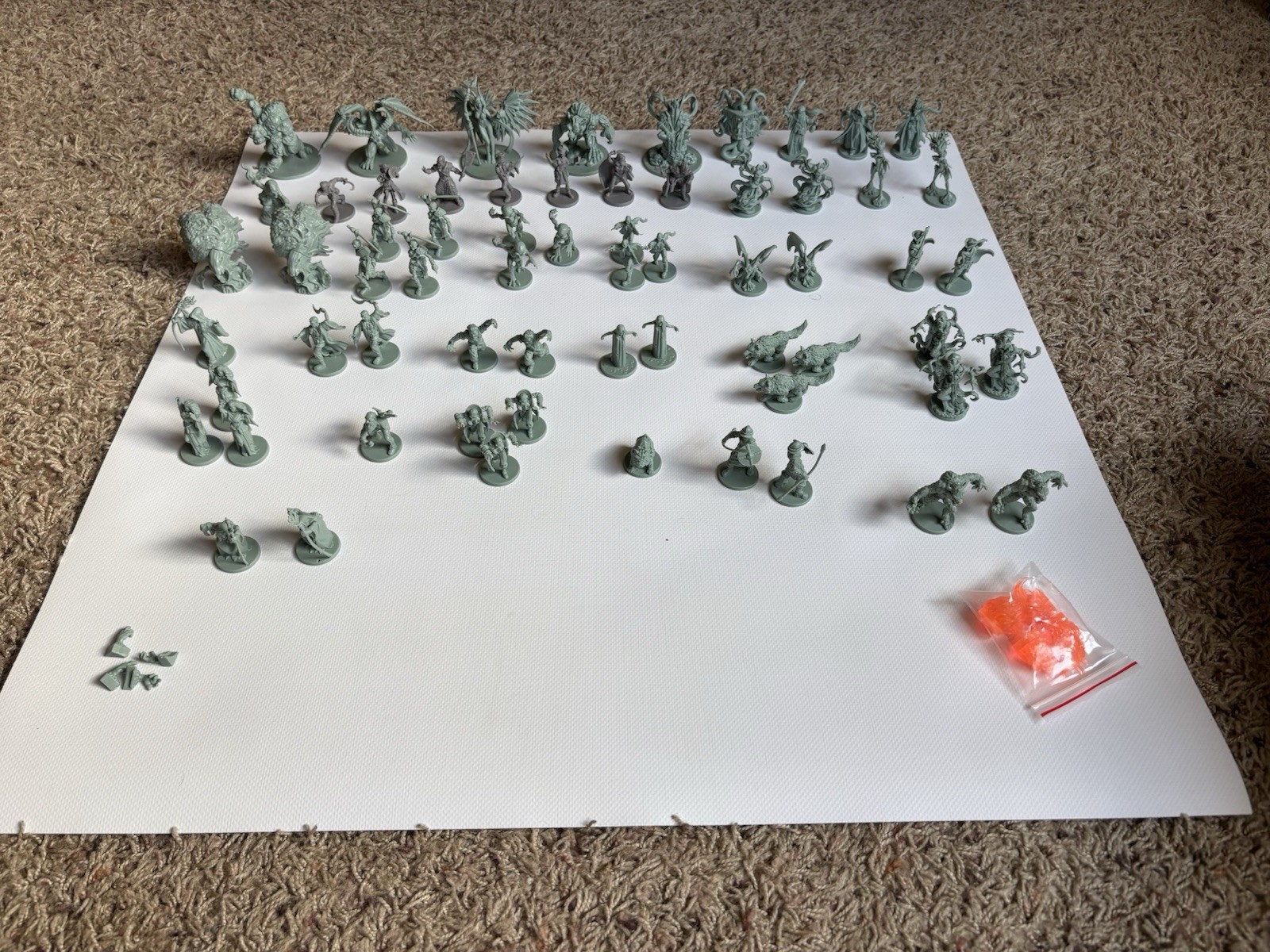 Folklore The Affliction – Miniature Box Set 70+ Pieces GNEFL33 – A1